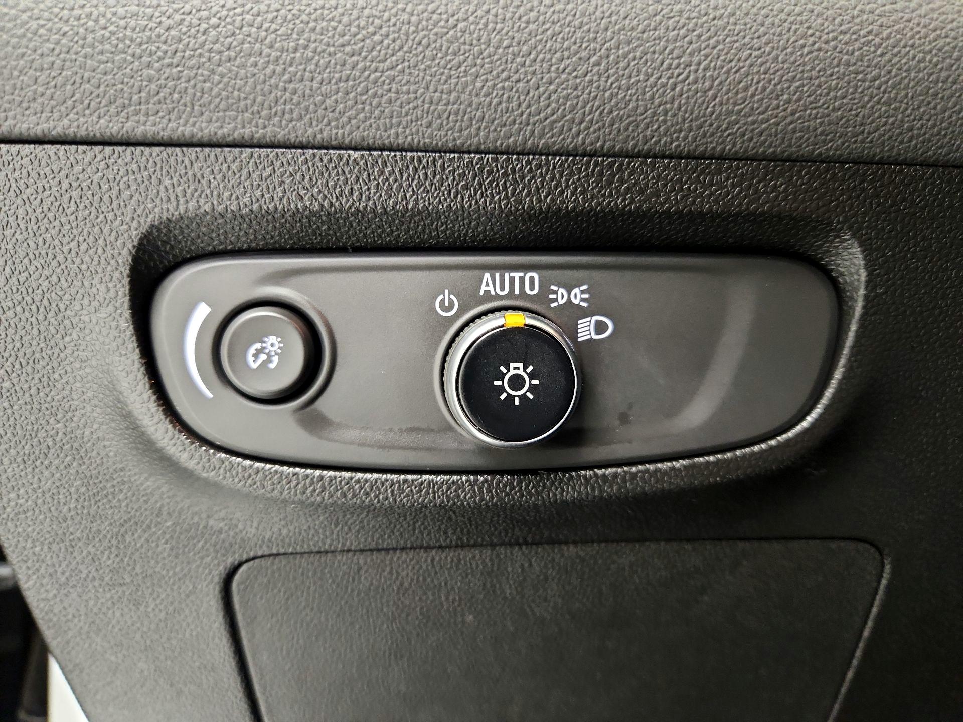 Thumbnail: 2025 Buick Encore GX - 13
