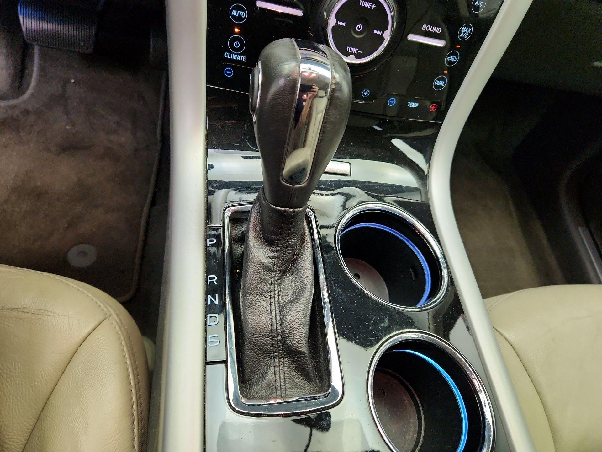 Thumbnail: 2014 Ford Edge - 18