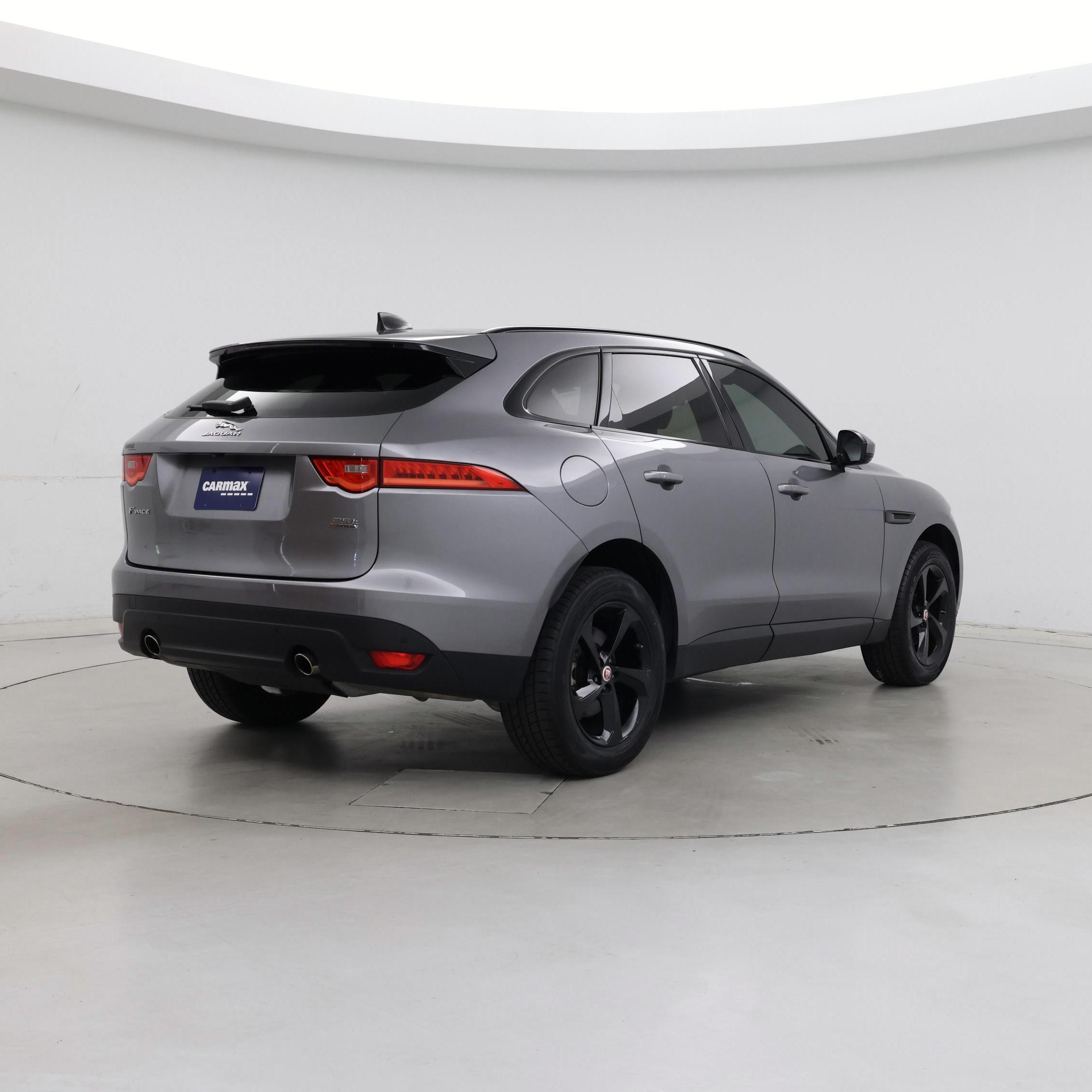 Thumbnail: 2020 Jaguar F-Pace - 8
