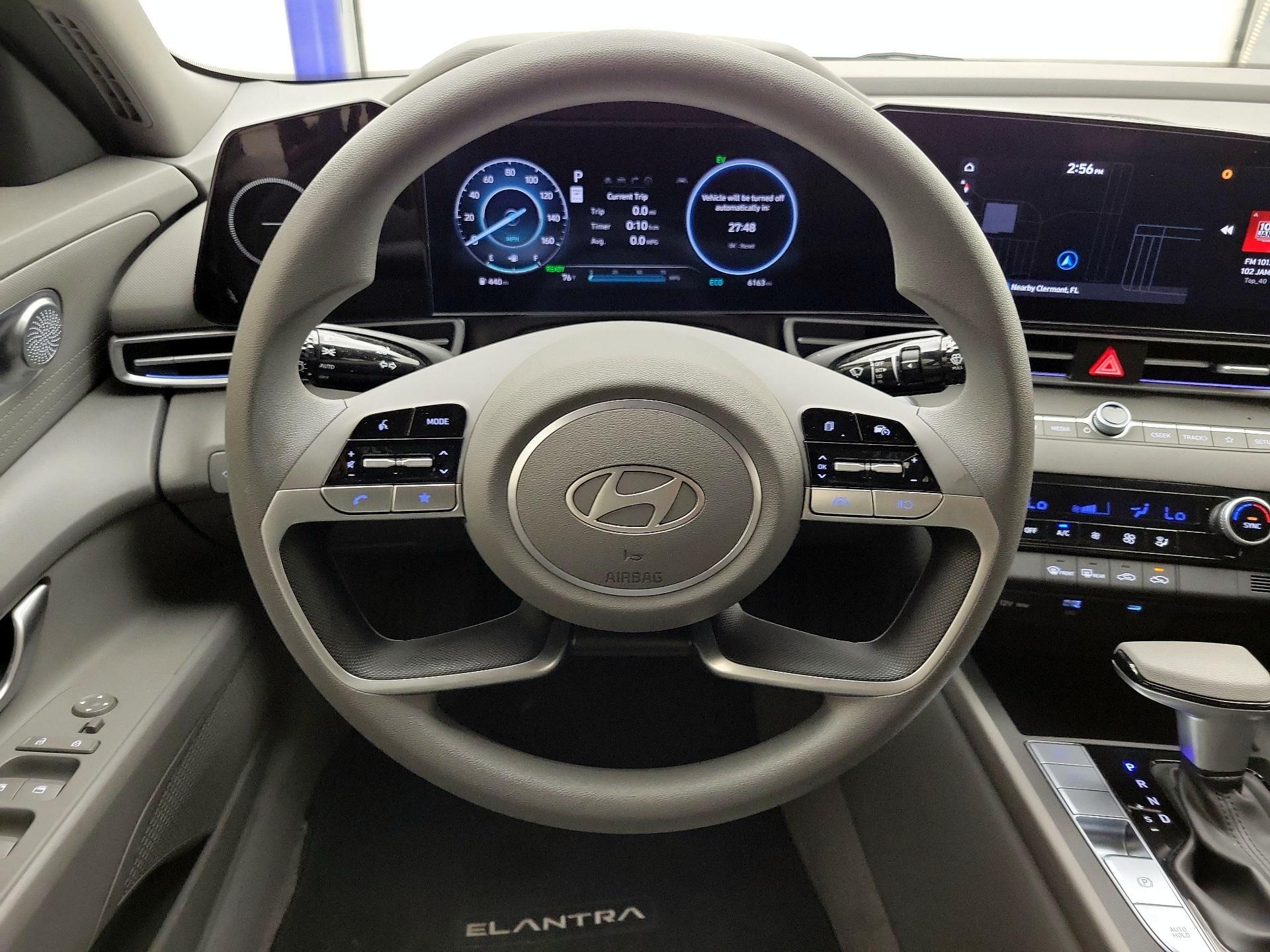 Thumbnail: 2024 Hyundai Elantra - 10
