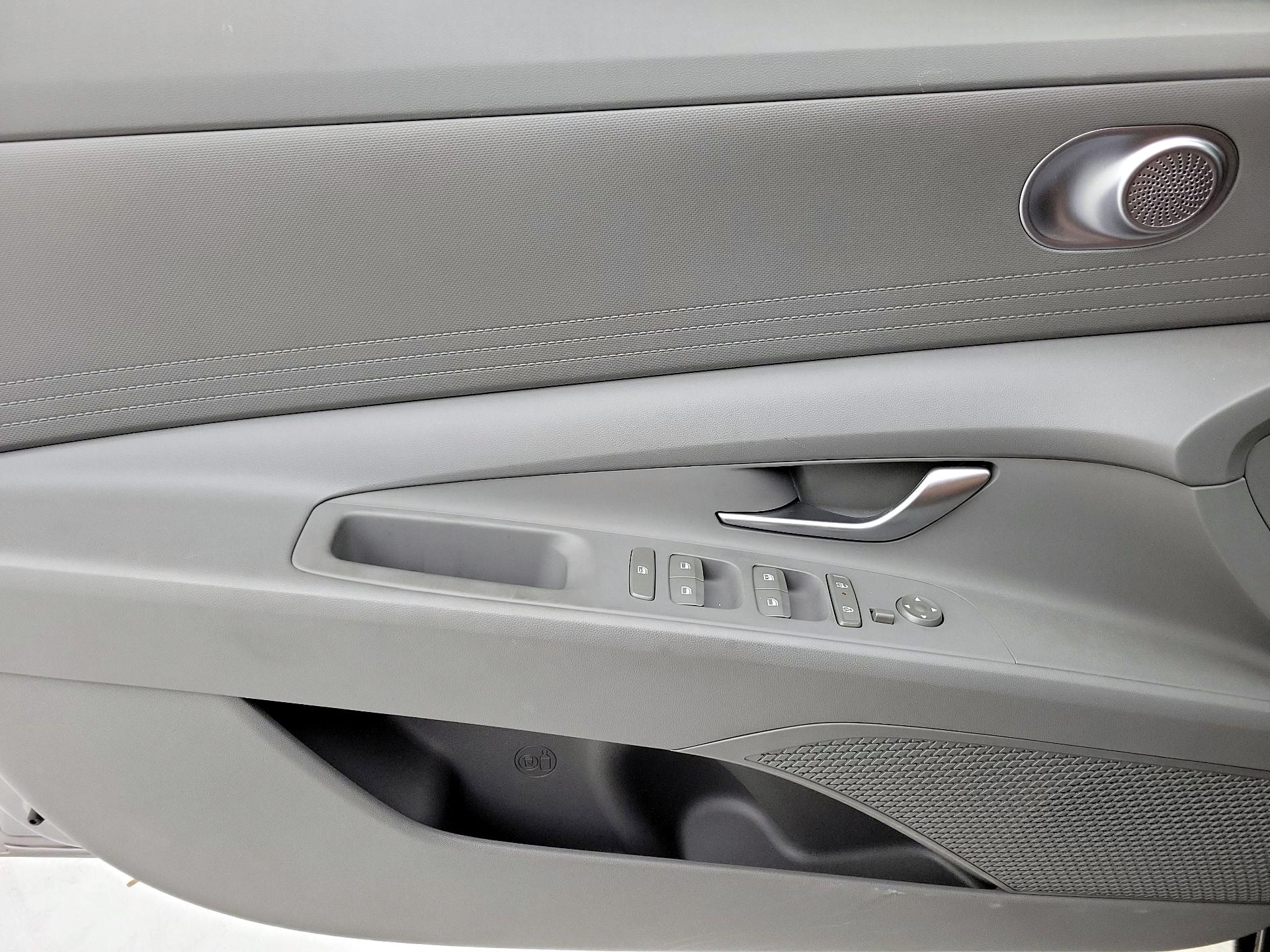 Thumbnail: 2024 Hyundai Elantra - 12