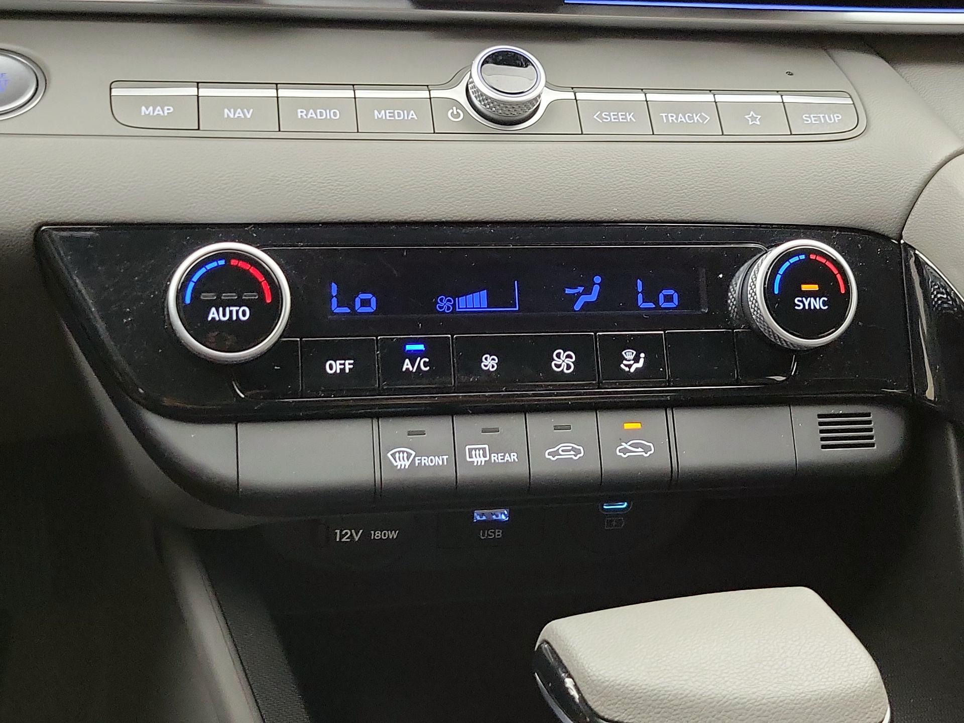 Thumbnail: 2024 Hyundai Elantra - 17