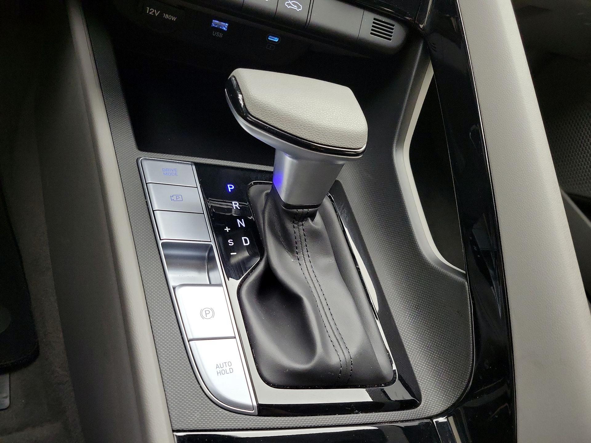 Thumbnail: 2024 Hyundai Elantra - 18