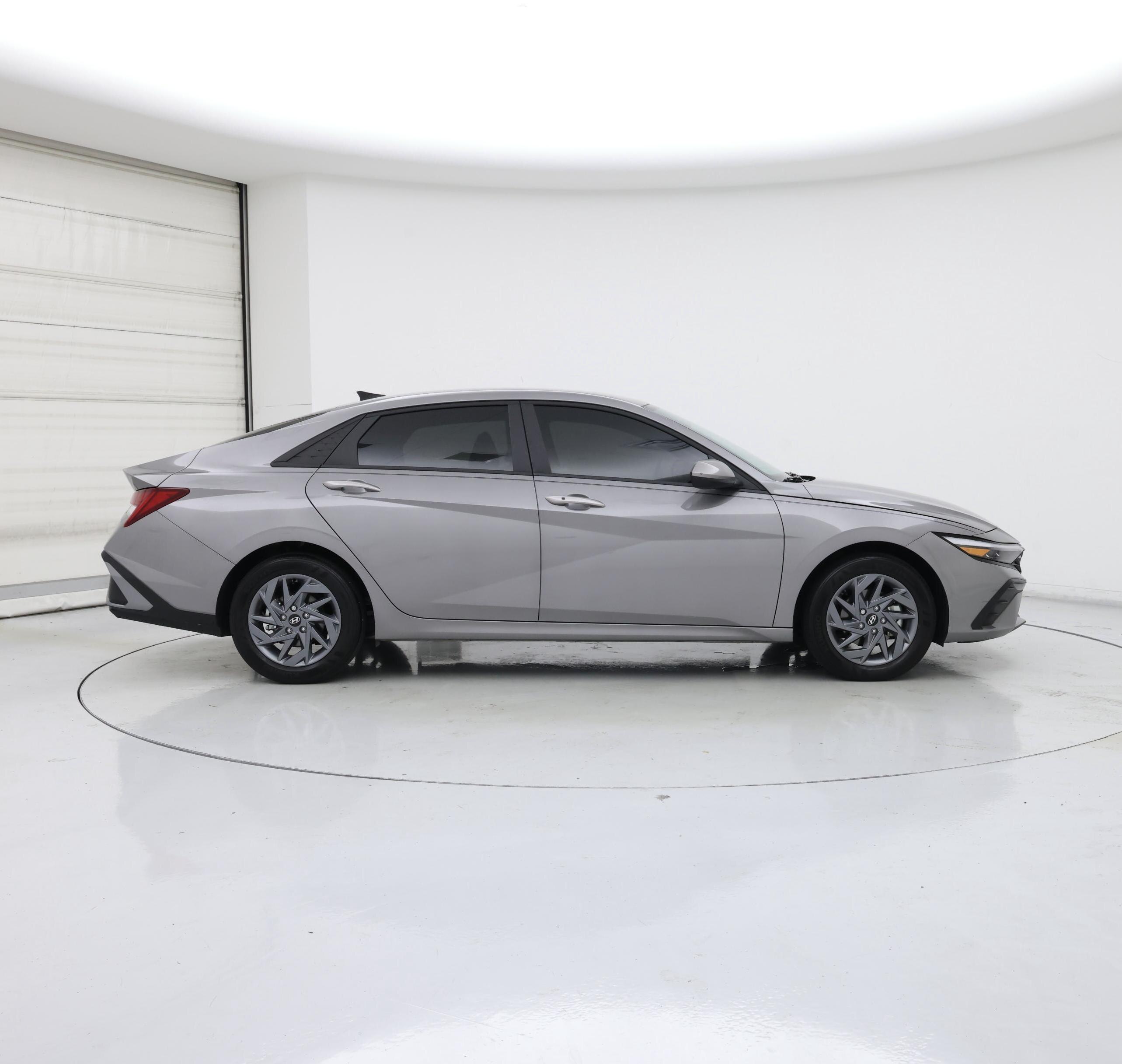Thumbnail: 2024 Hyundai Elantra - 7