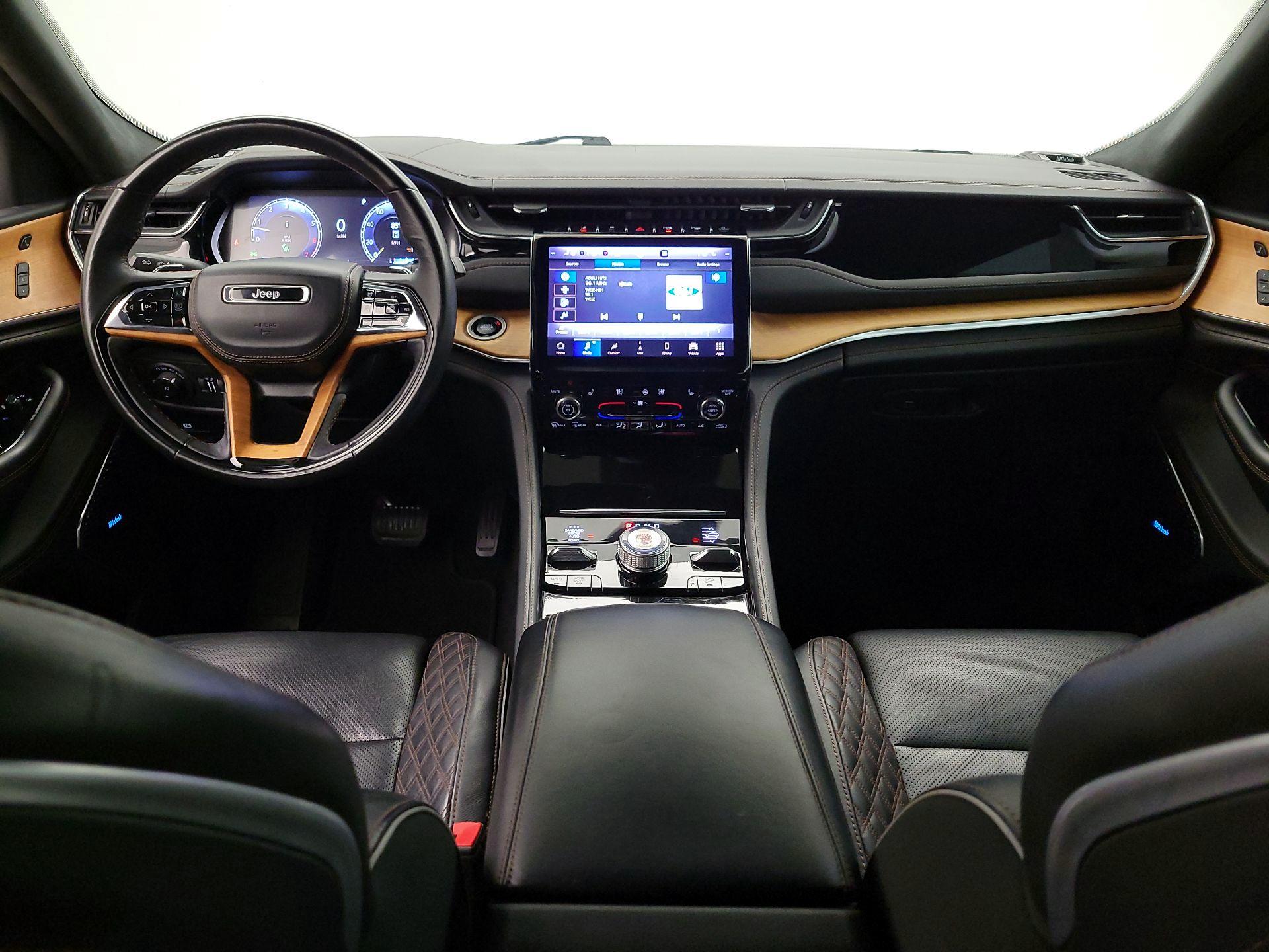 Thumbnail: 2023 Jeep Grand Cherokee L - 9