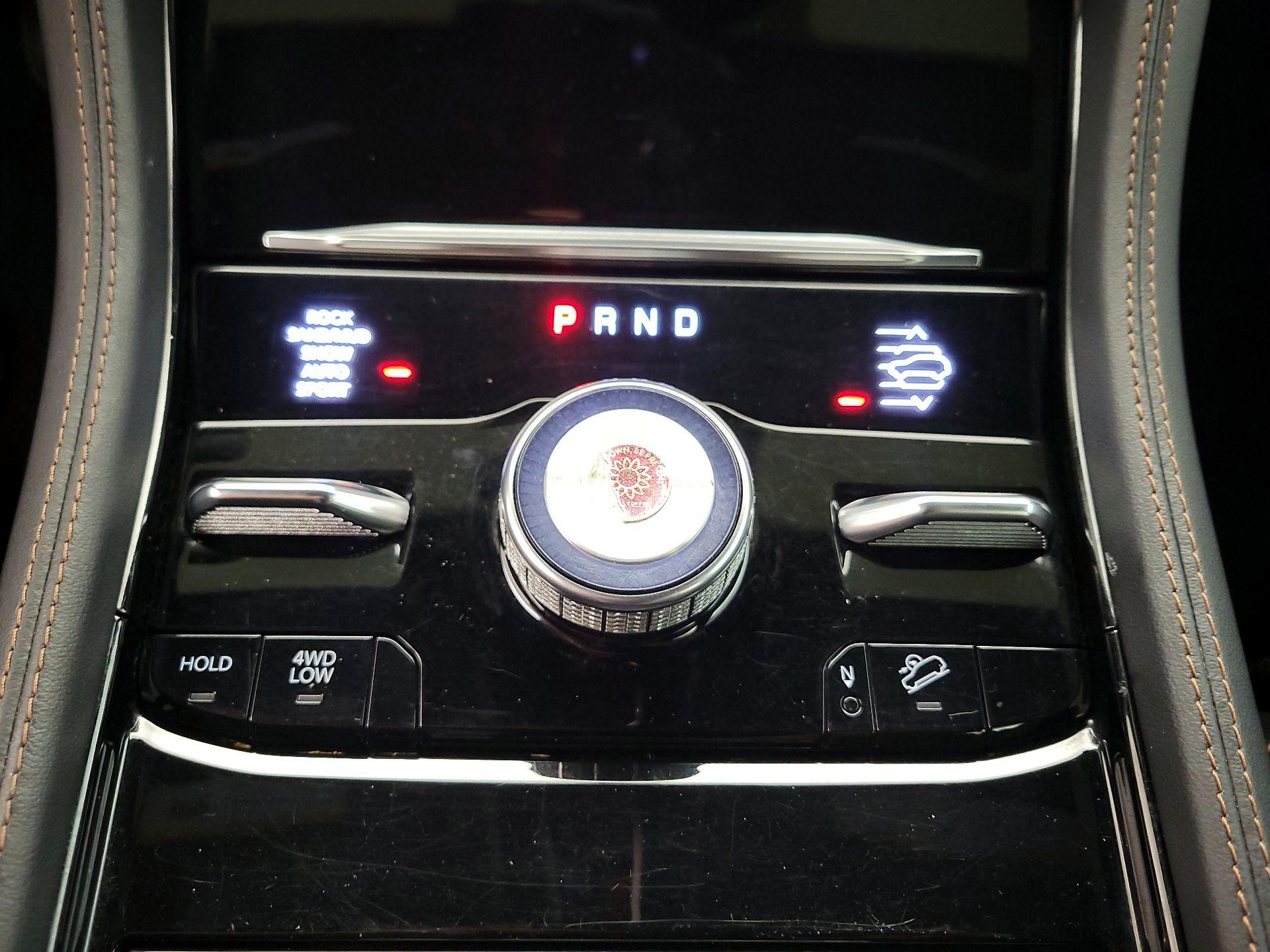Thumbnail: 2023 Jeep Grand Cherokee L - 17