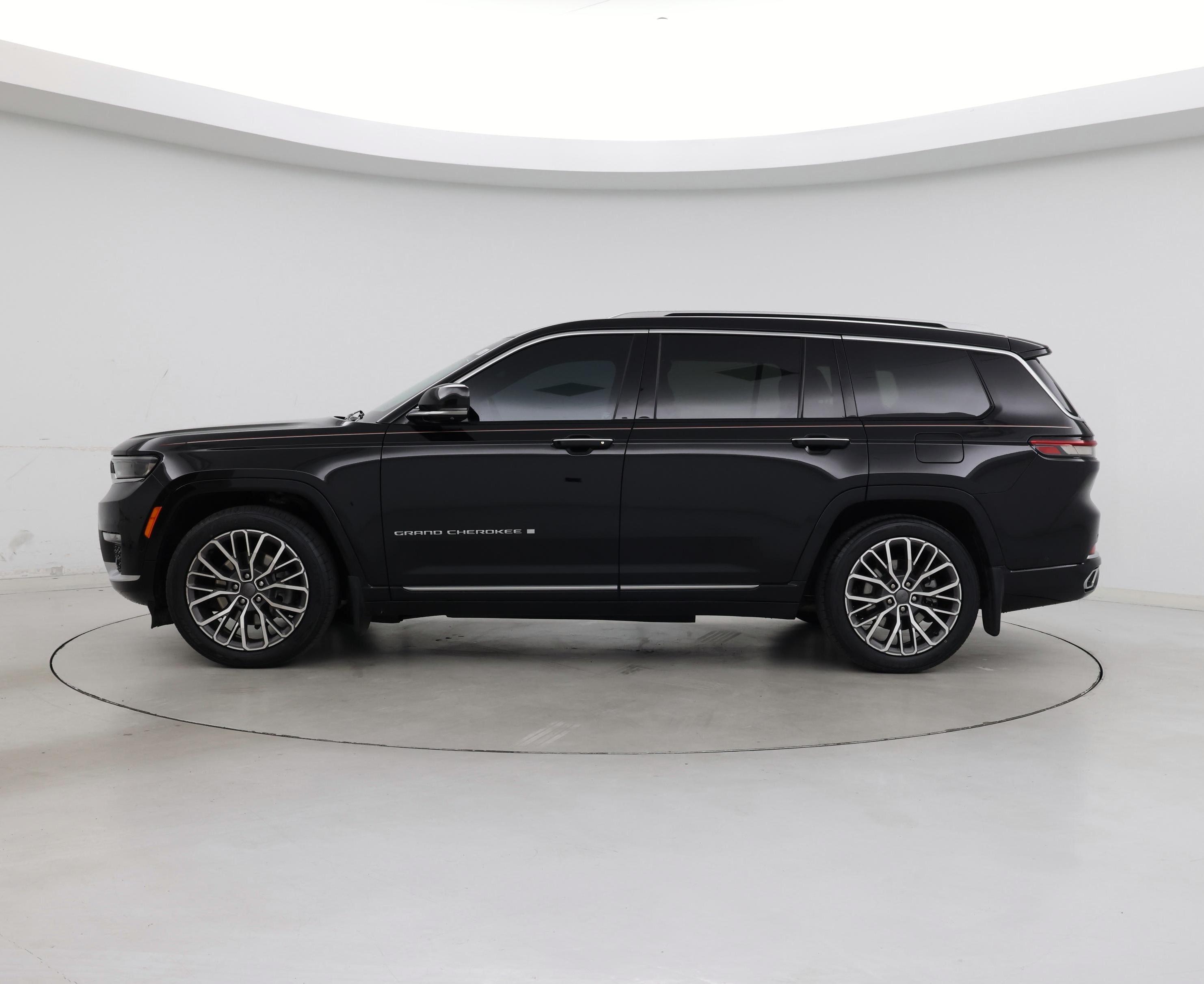 Thumbnail: 2023 Jeep Grand Cherokee L - 3