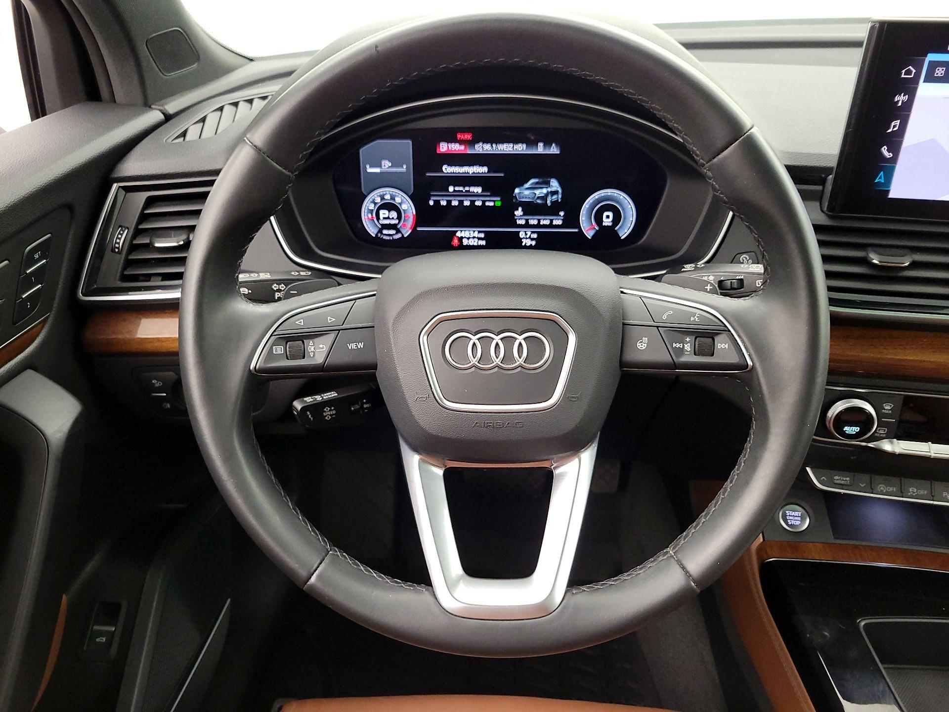Thumbnail: 2023 Audi Q5 - 10
