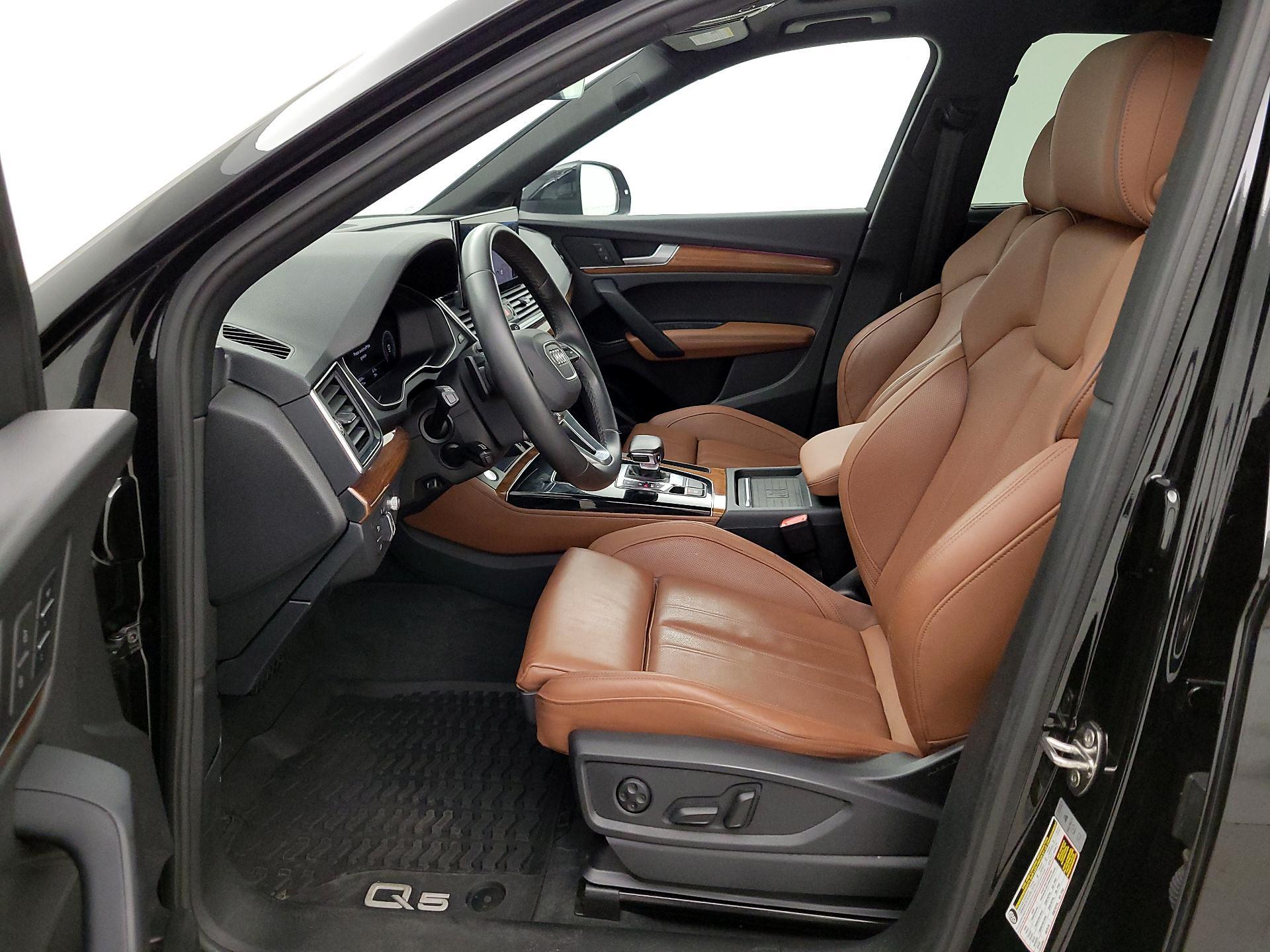 Thumbnail: 2023 Audi Q5 - 11
