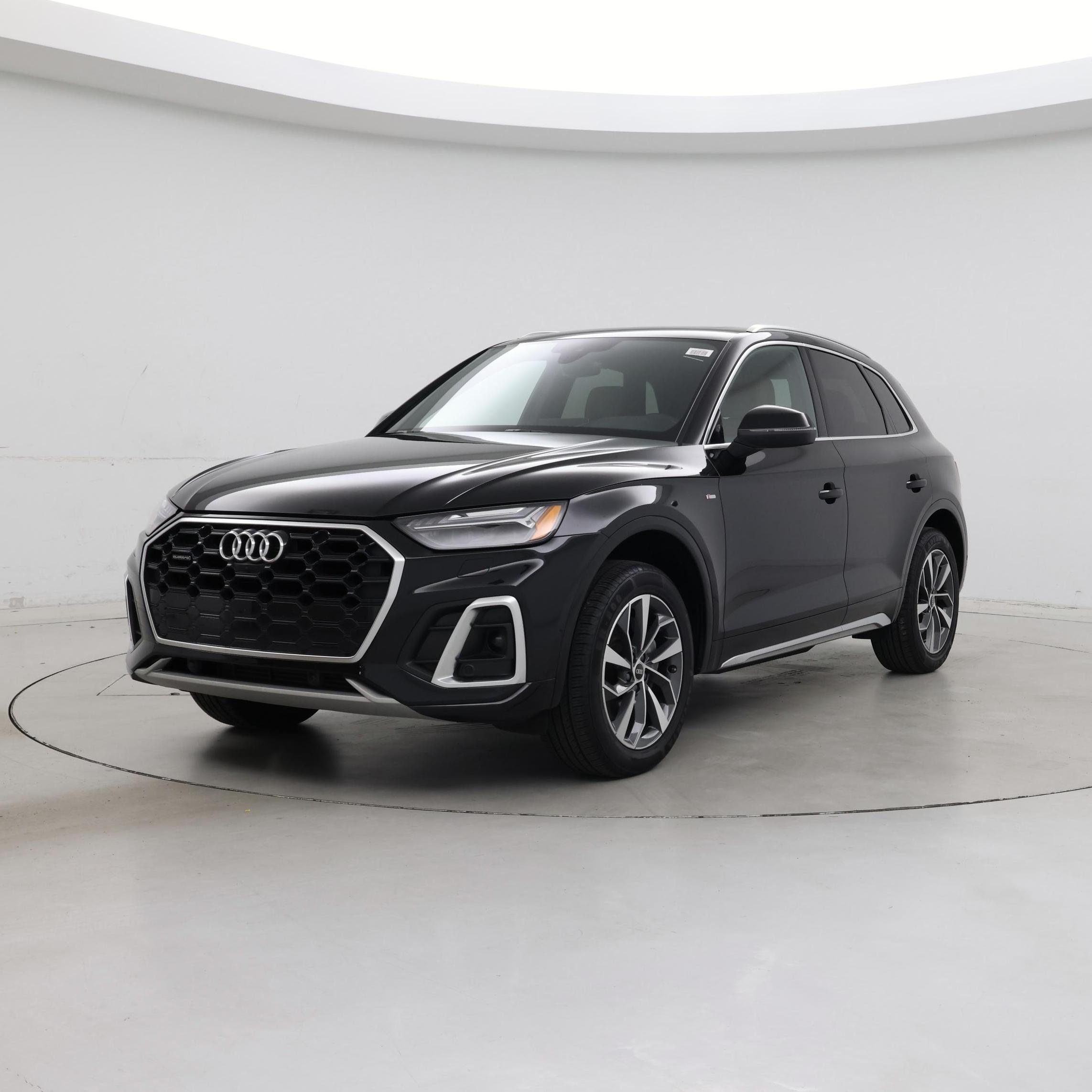Thumbnail: 2023 Audi Q5 - 4