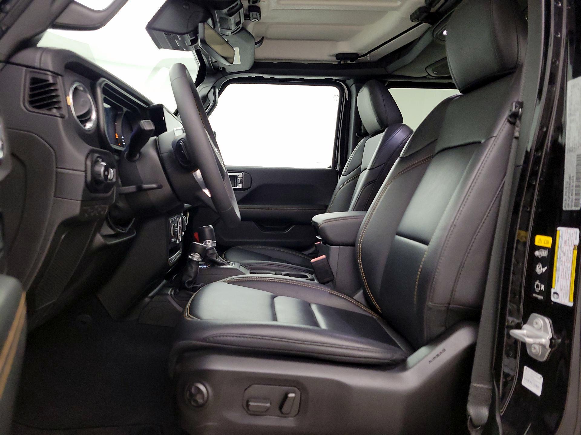 Thumbnail: 2024 Jeep Wrangler - 11
