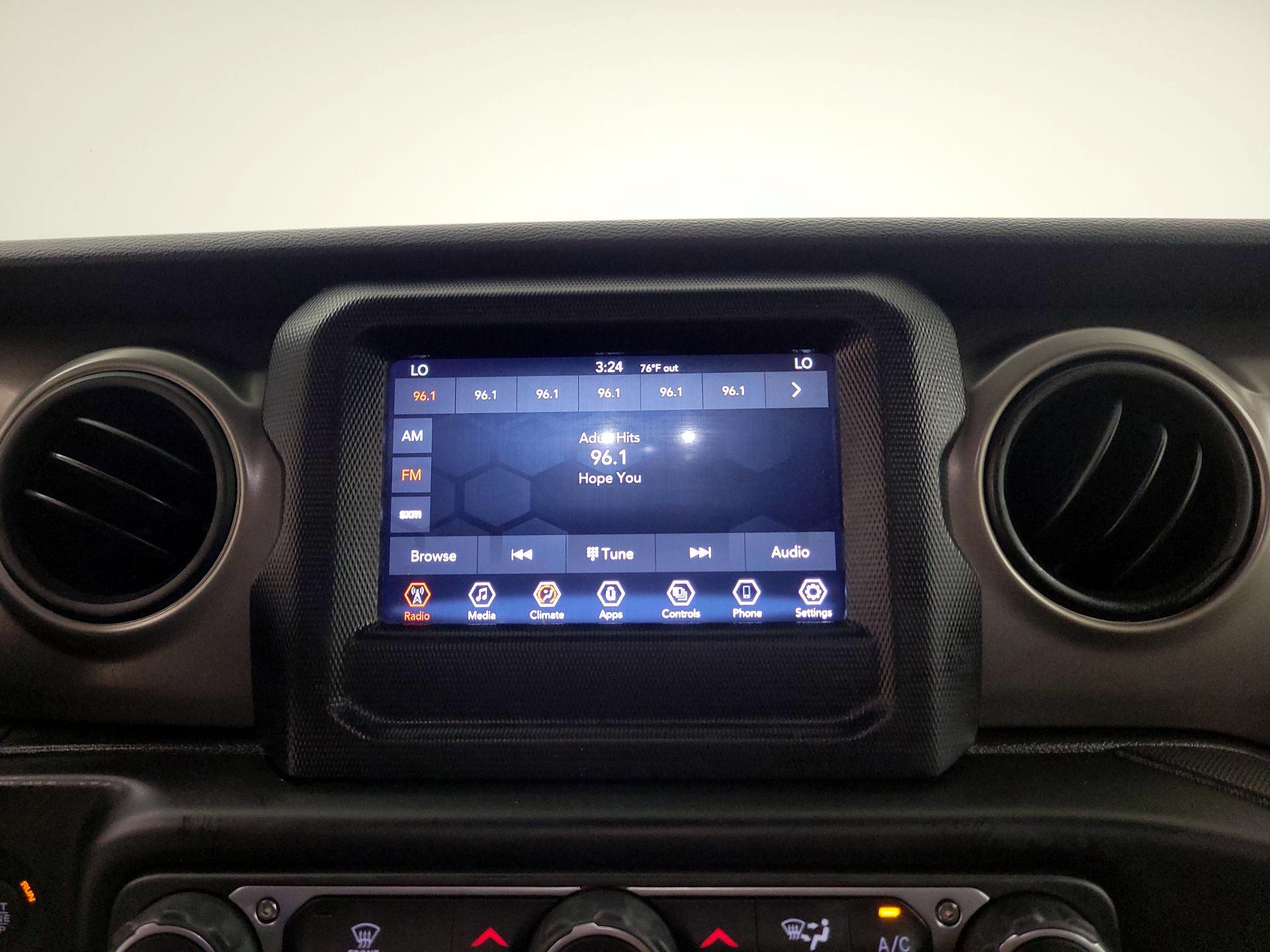 Thumbnail: 2021 Jeep Wrangler - 15