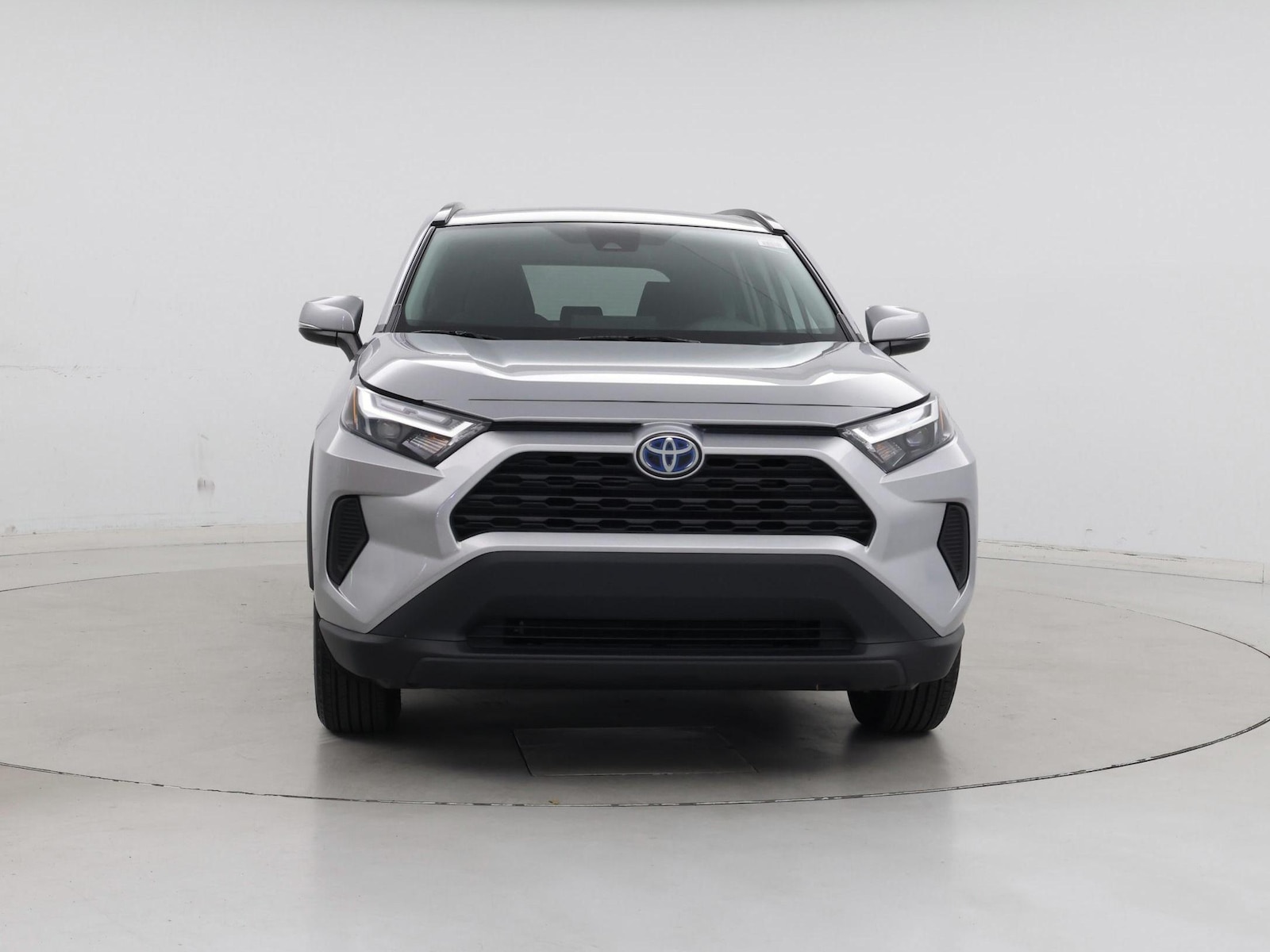 2024 Toyota RAV4 XLE - Photo 6