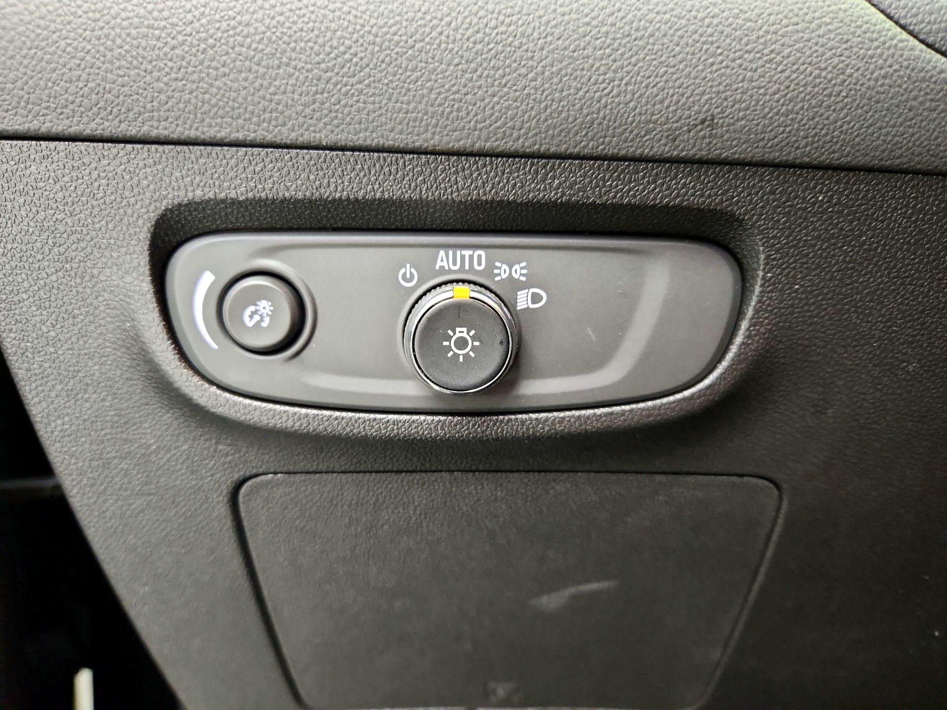 Thumbnail: 2025 Buick Encore GX - 13