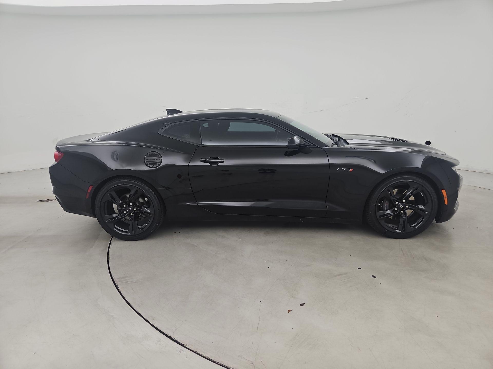 Thumbnail: 2021 Chevrolet Camaro - 4