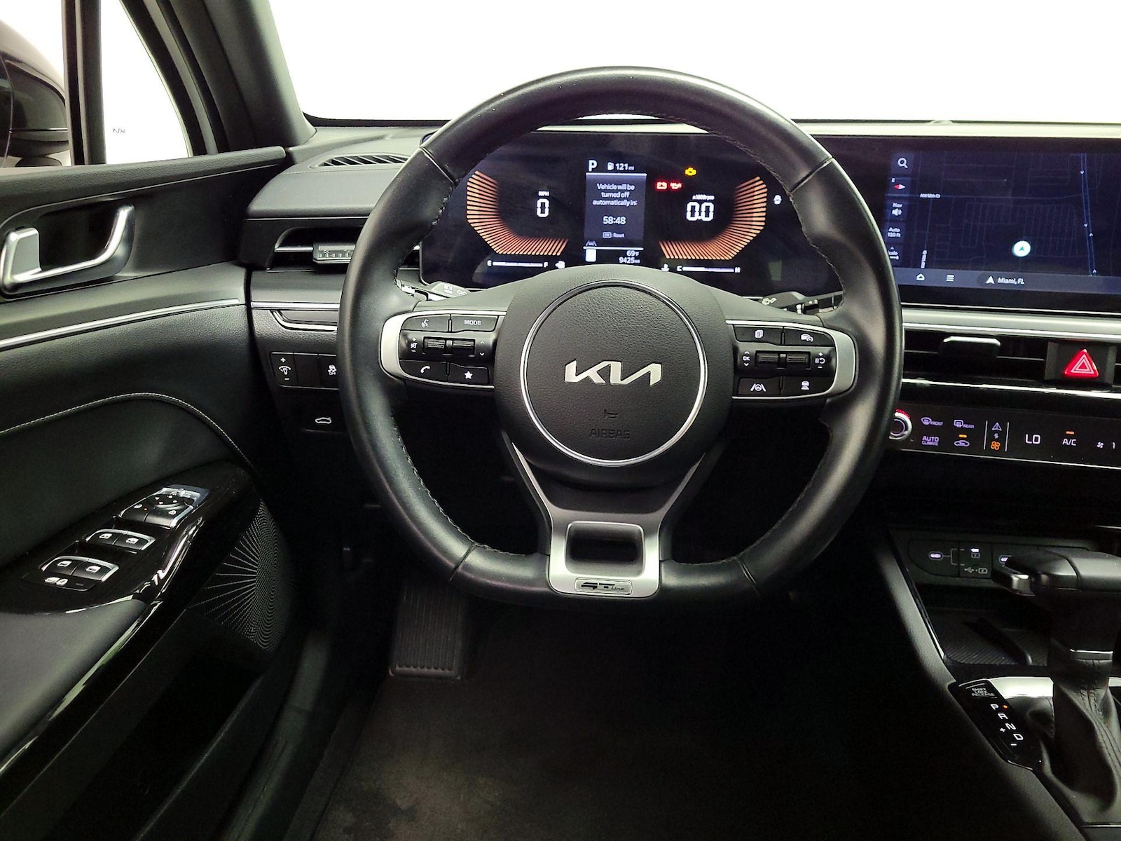 2025 Kia K5 GT-Line - Photo 11