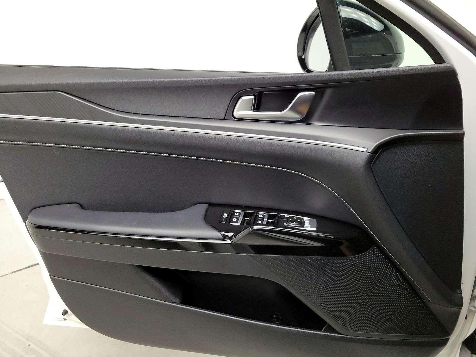 2025 Kia K5 GT-Line - Photo 13