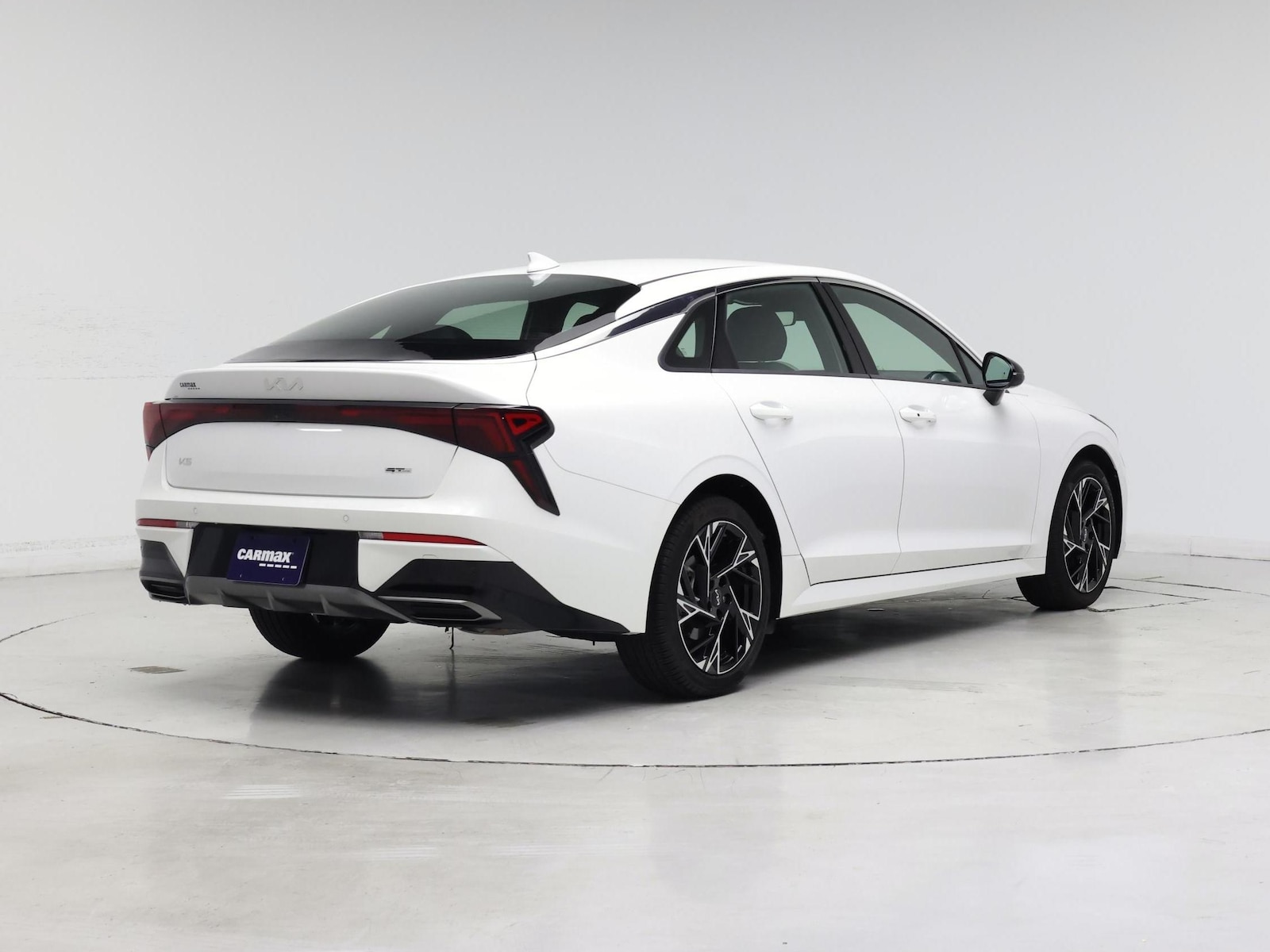 2025 Kia K5 GT-Line - Photo 9