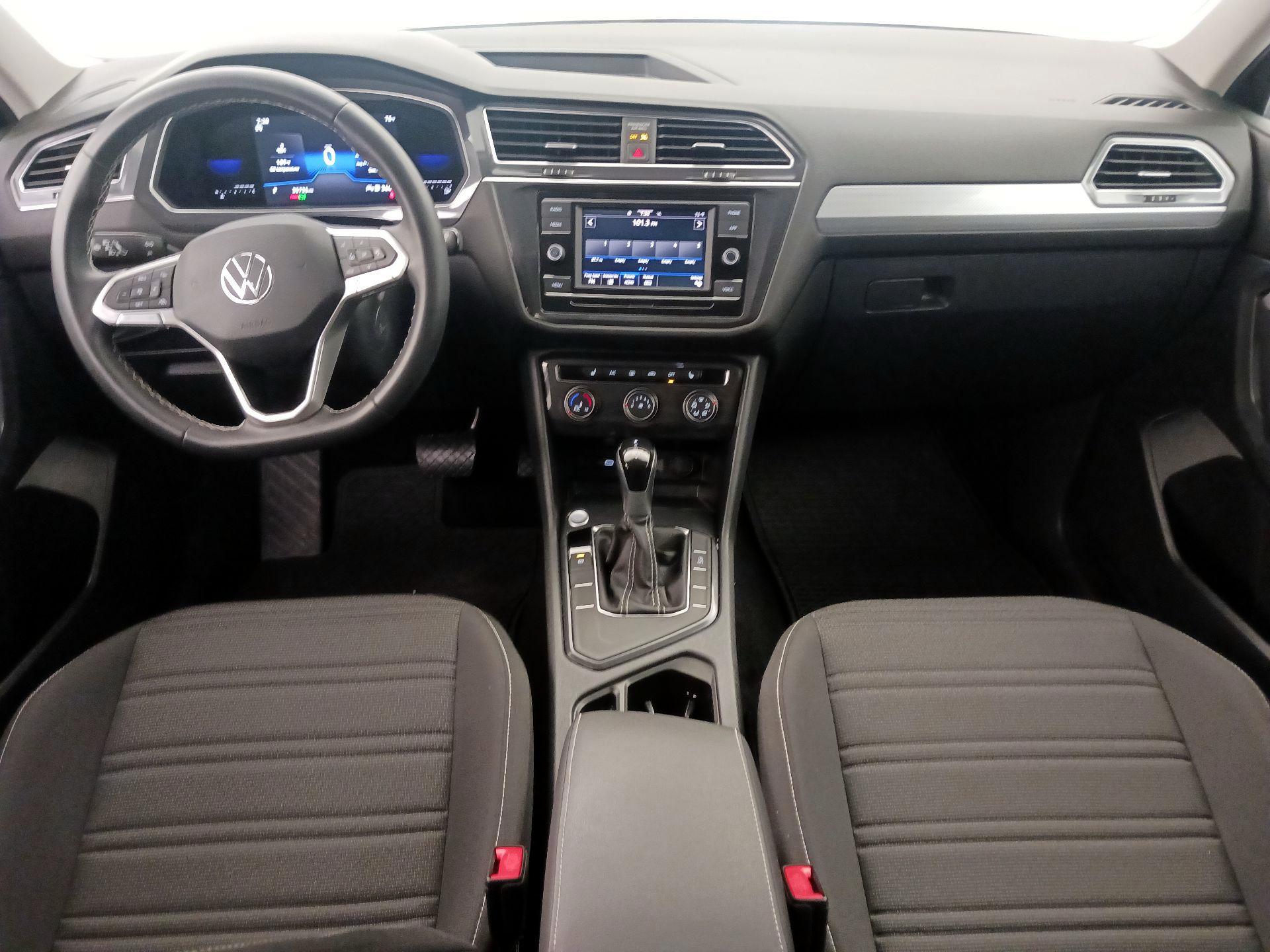 Thumbnail: 2023 Volkswagen Tiguan - 9
