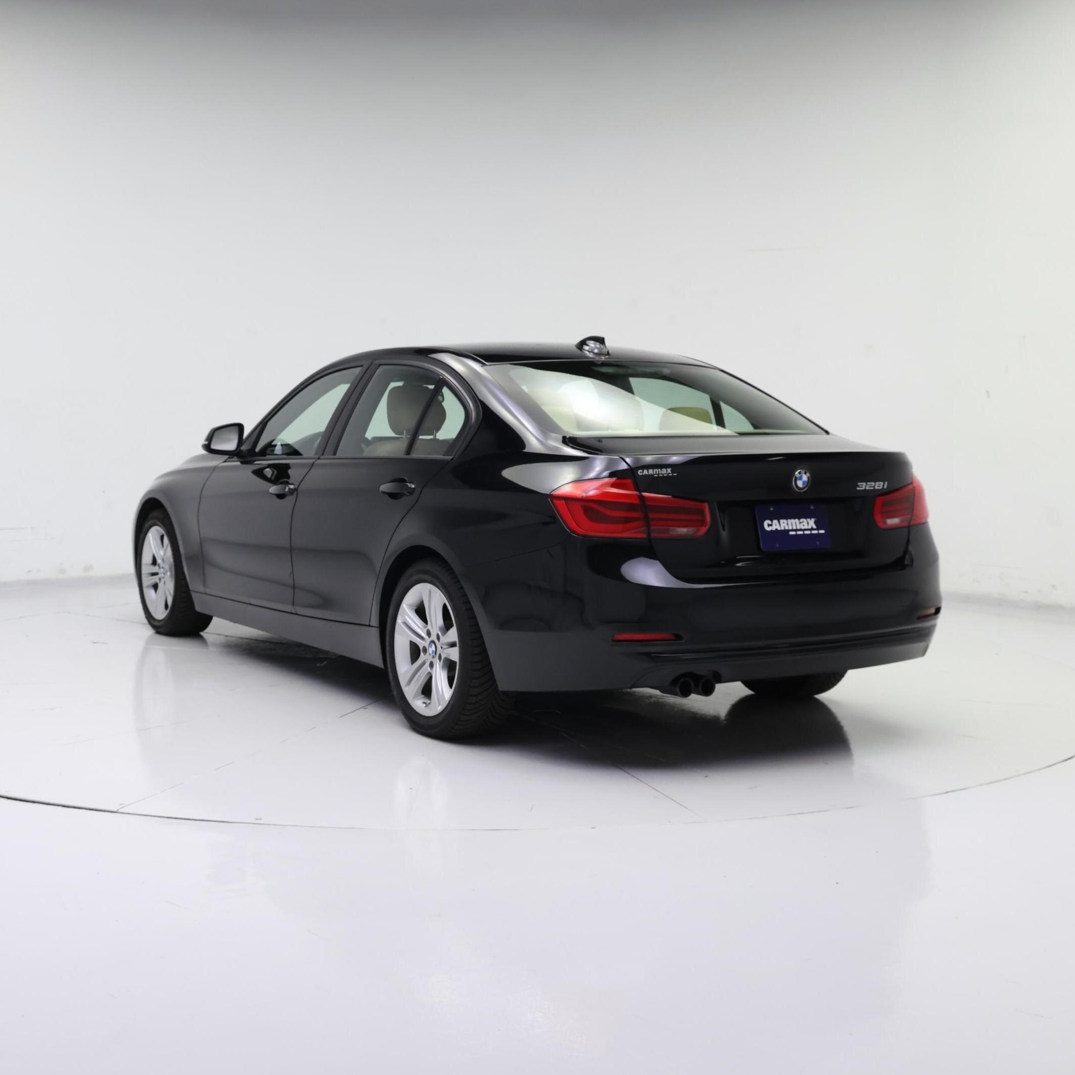 Thumbnail: 2016 BMW 3 Series - 2