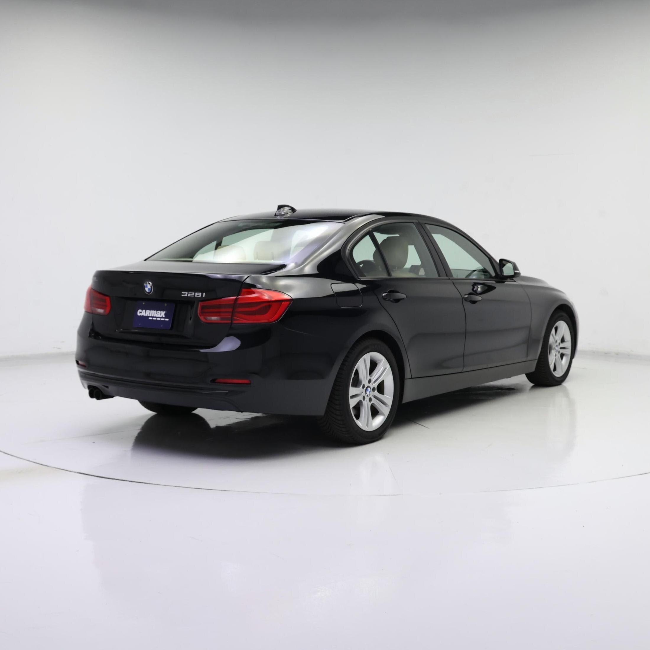 Thumbnail: 2016 BMW 3 Series - 8