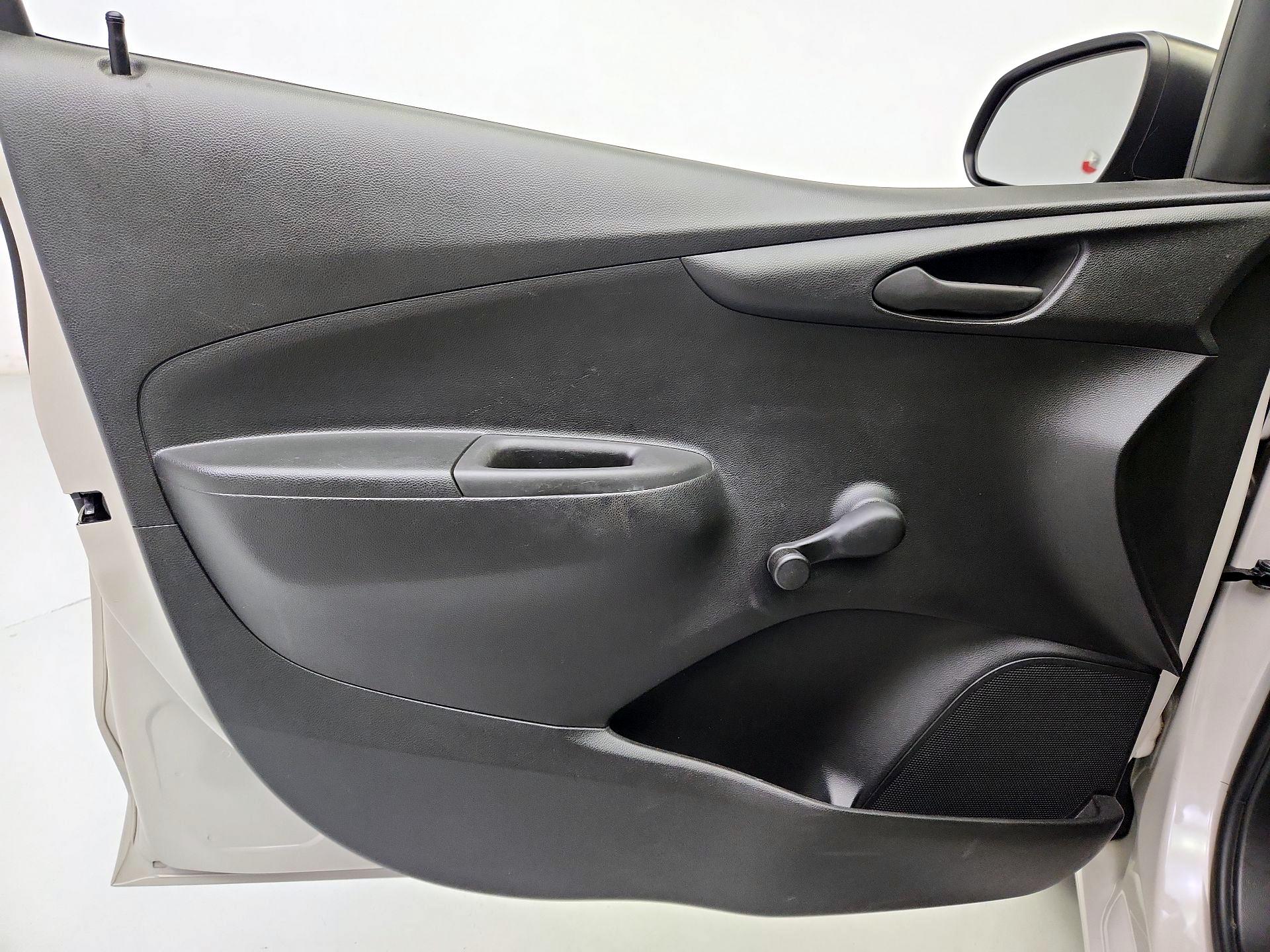 Thumbnail: 2018 Chevrolet Spark - 12