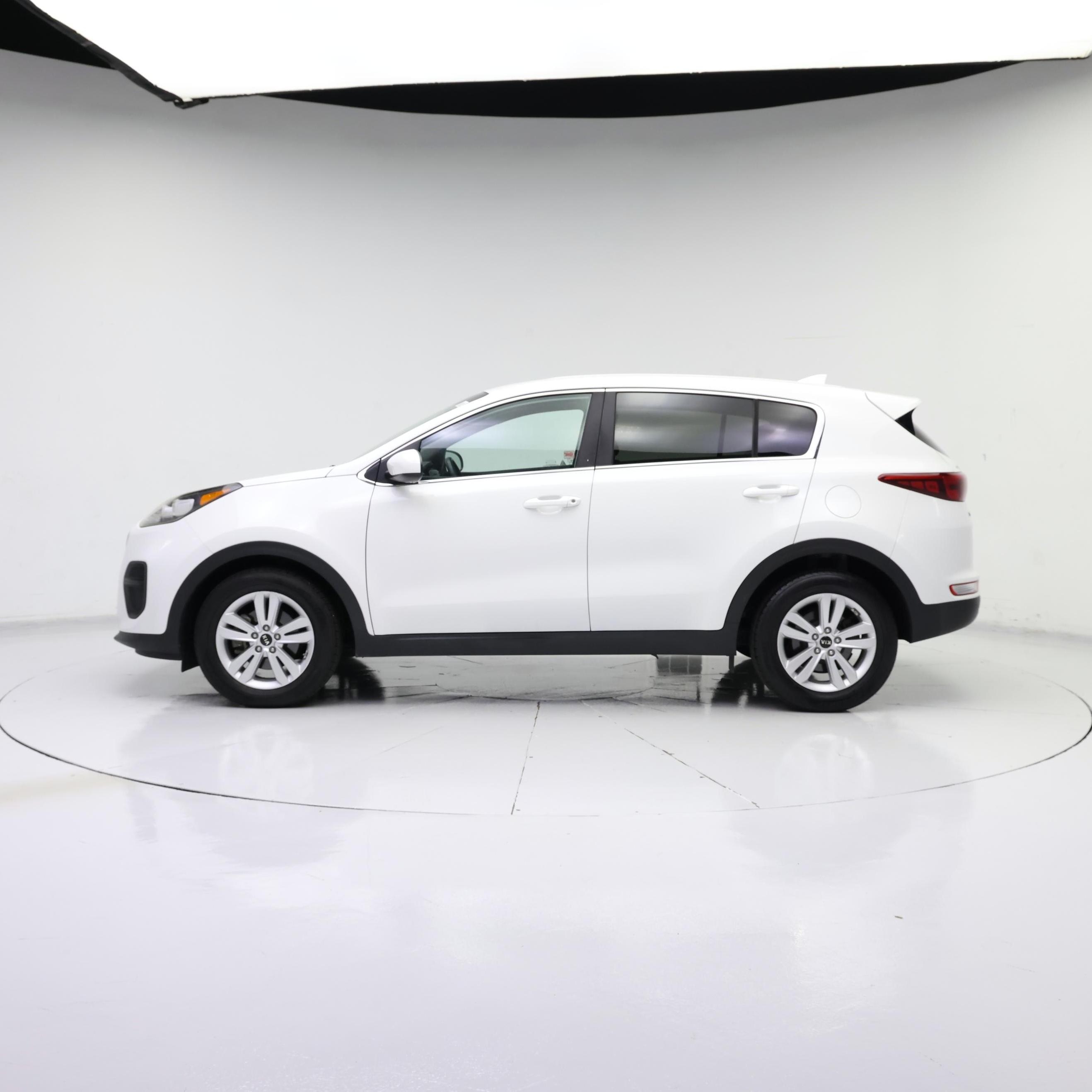 Thumbnail: 2018 Kia Sportage - 3