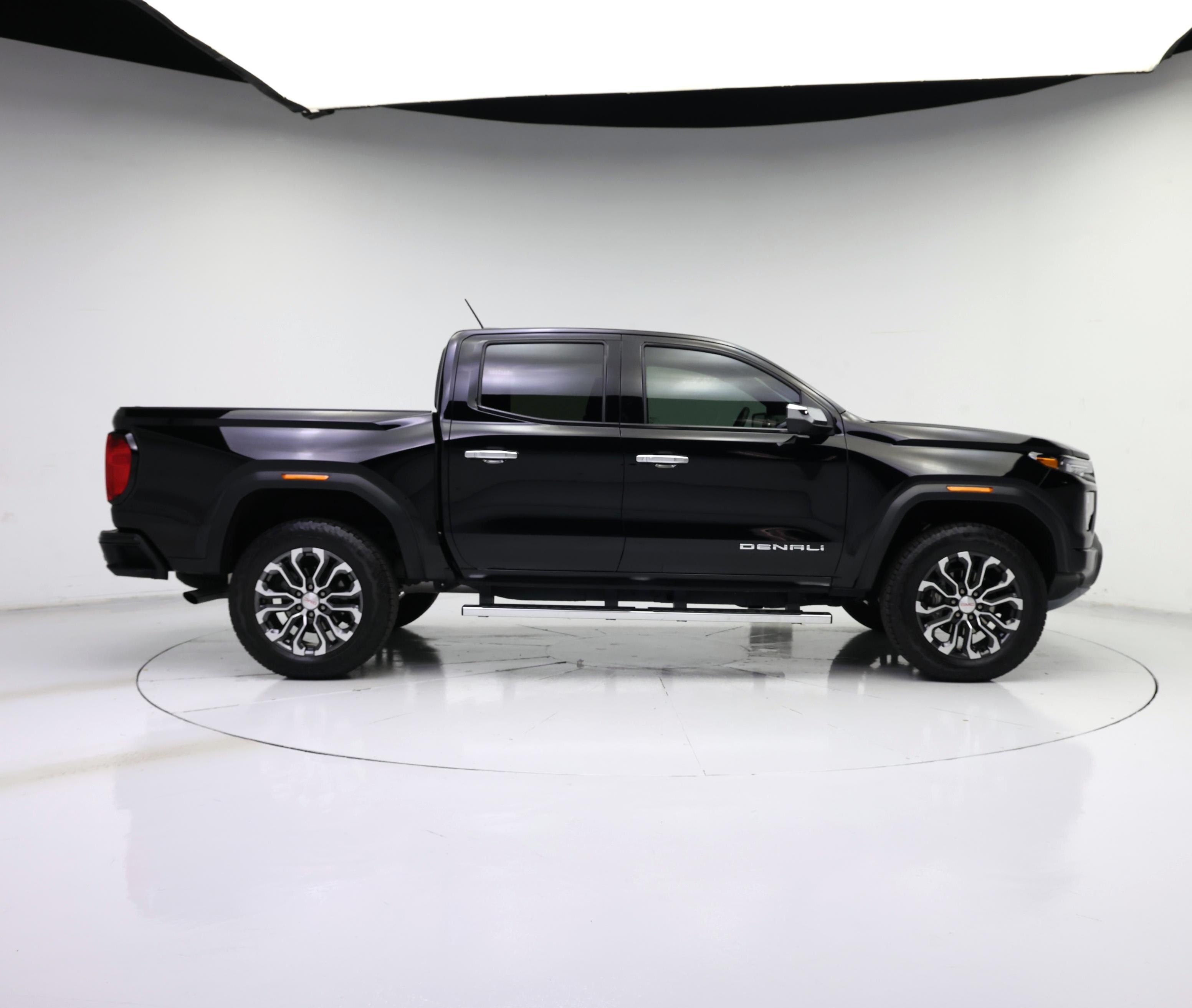 Thumbnail: 2025 GMC Canyon - 7