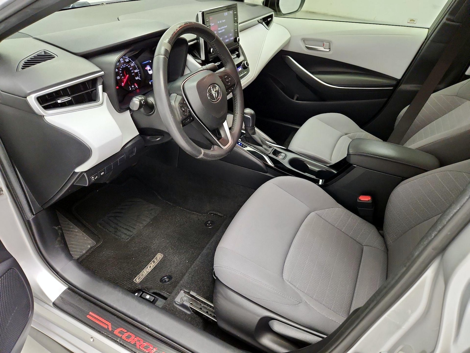 2020 Toyota Corolla SE - Photo 12