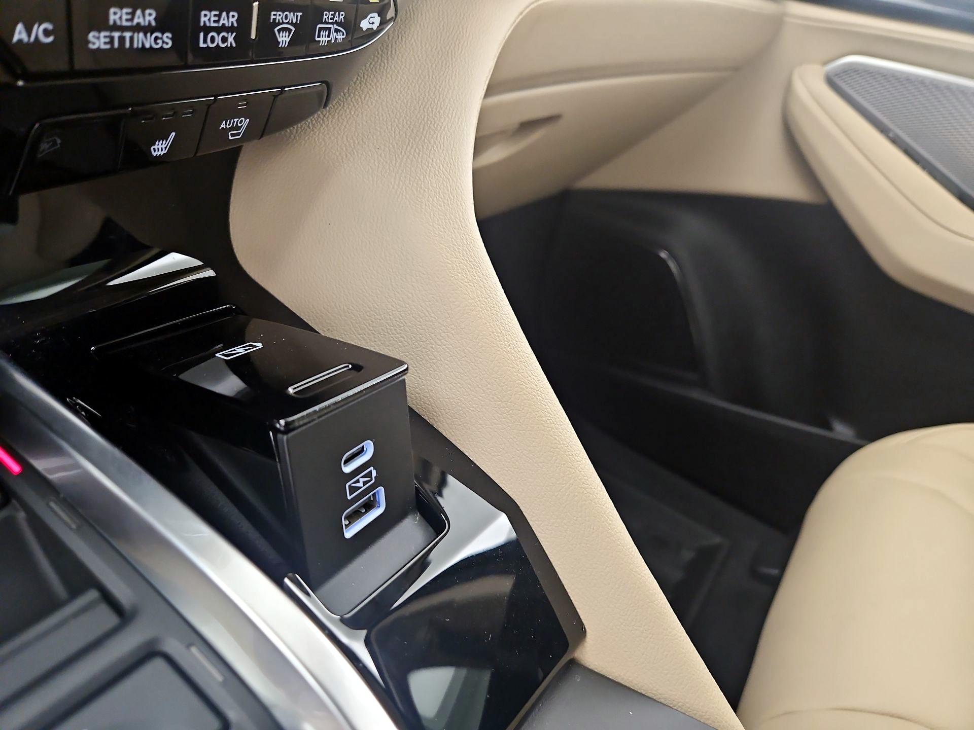 Thumbnail: 2024 Acura MDX - 16