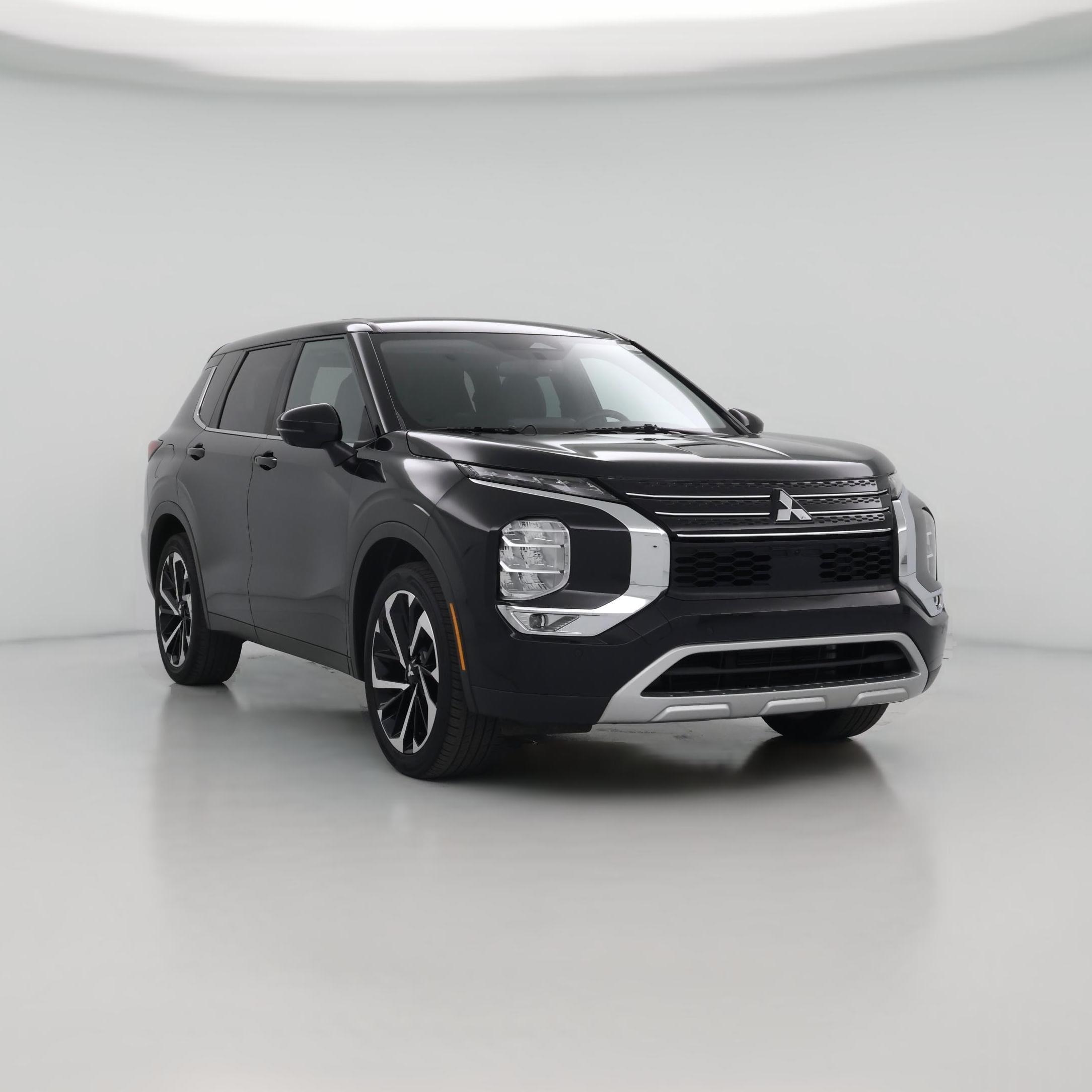Thumbnail: 2023 Mitsubishi Outlander - 1