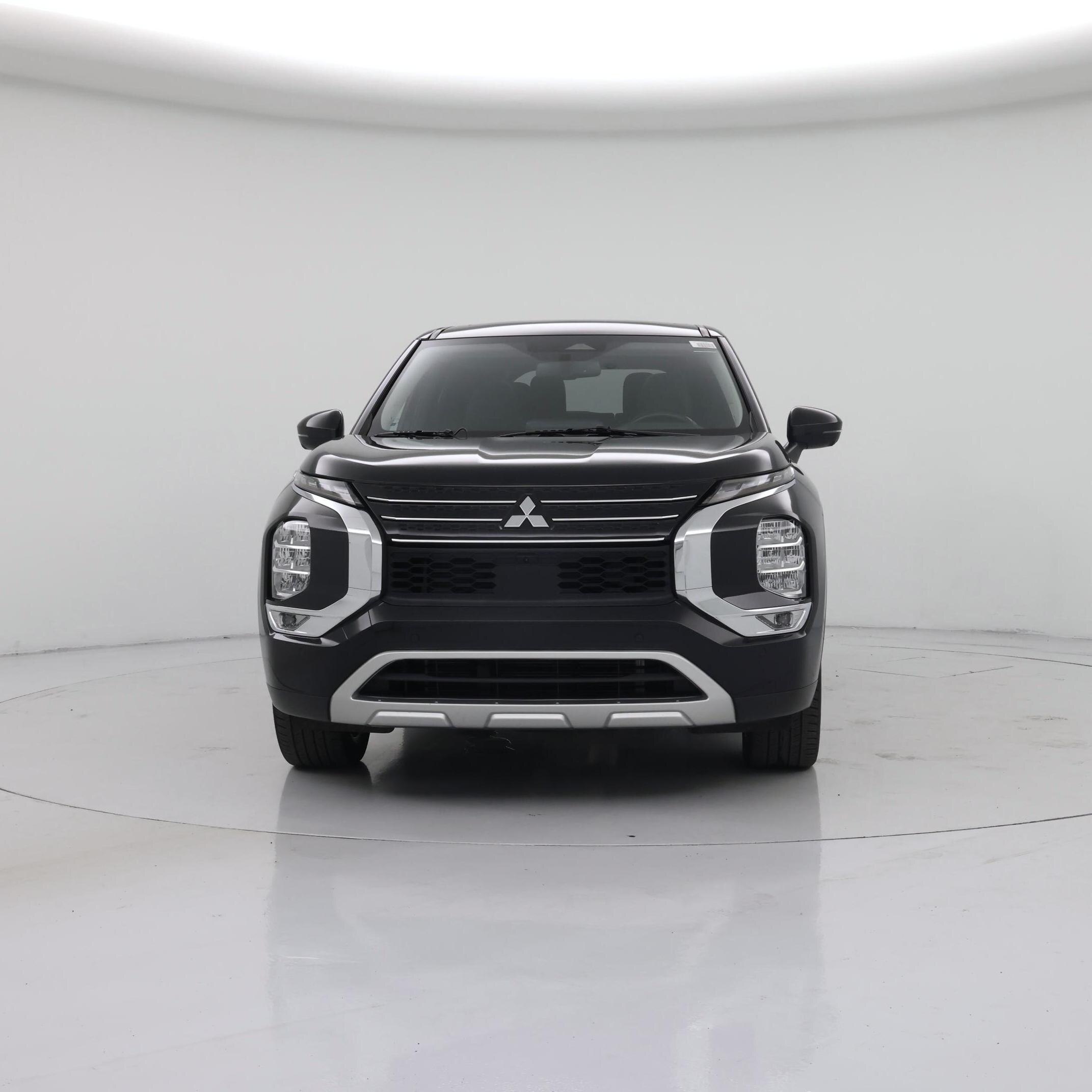 Thumbnail: 2023 Mitsubishi Outlander - 5