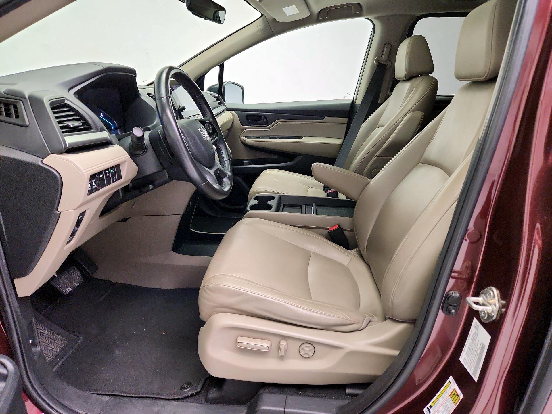 Thumbnail: 2019 Honda Odyssey - 11