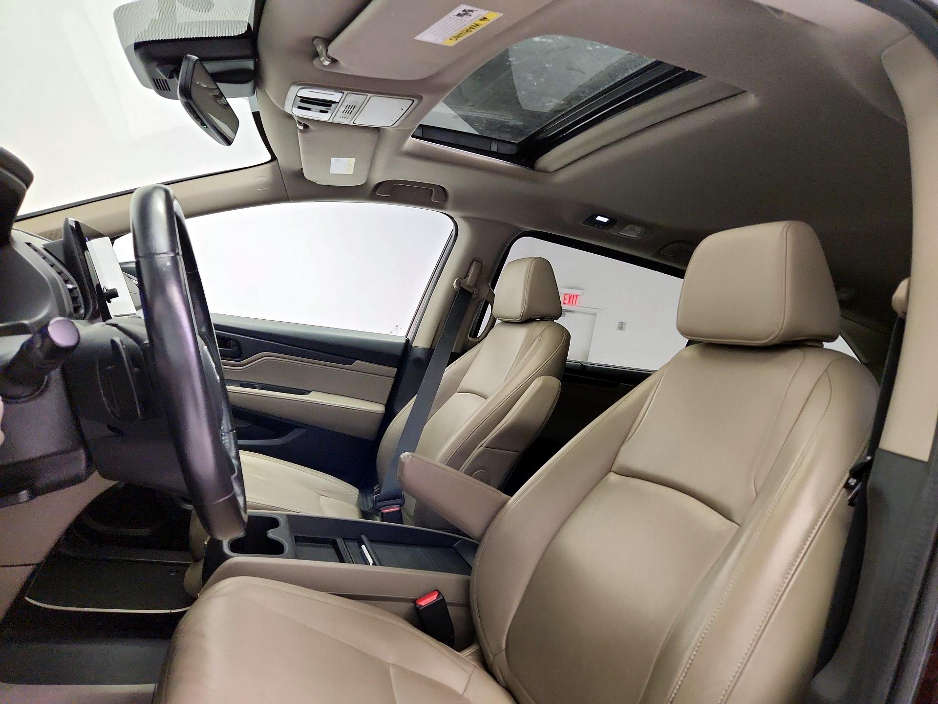 Thumbnail: 2019 Honda Odyssey - 19