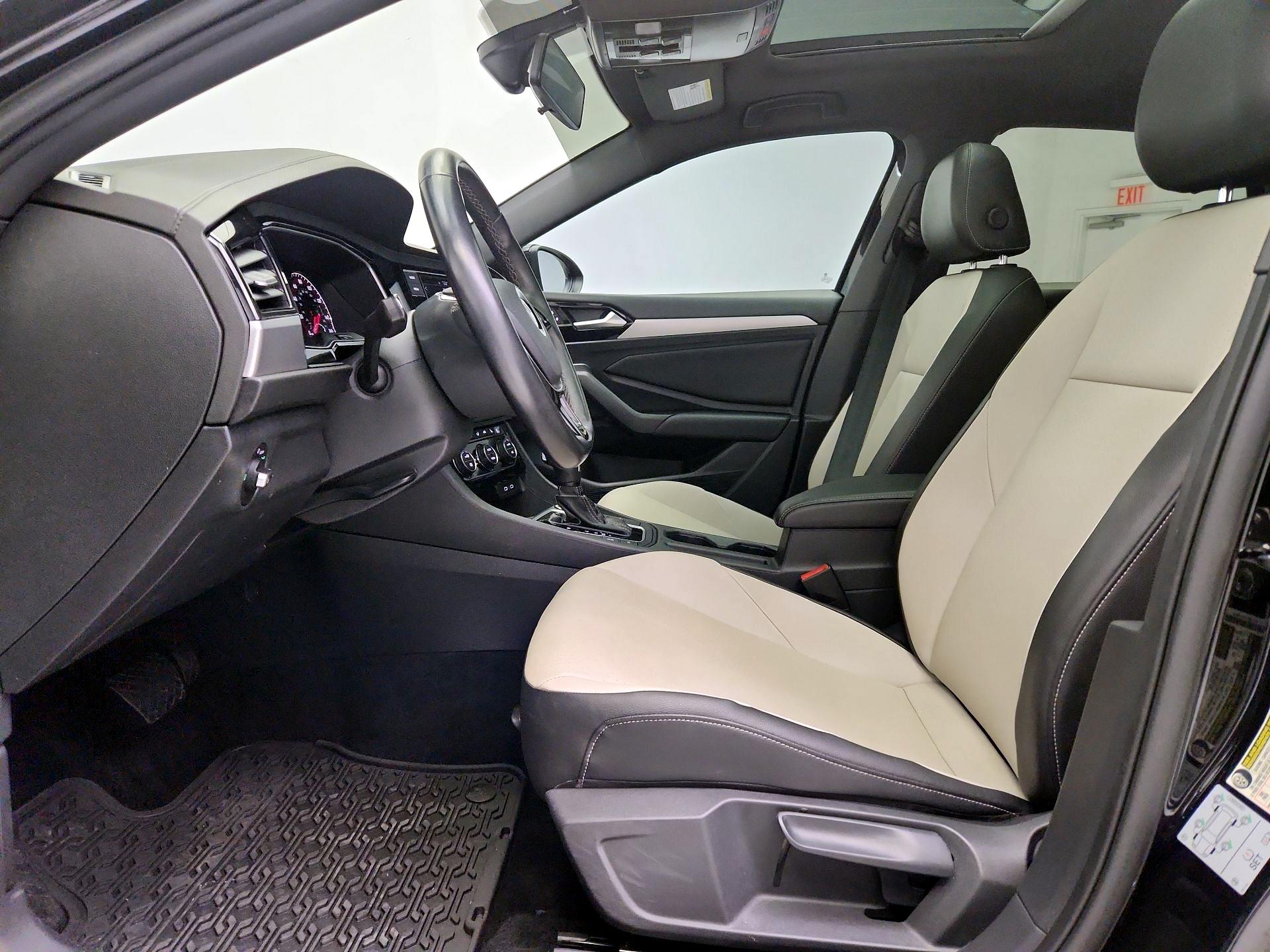 Thumbnail: 2021 Volkswagen Jetta - 11
