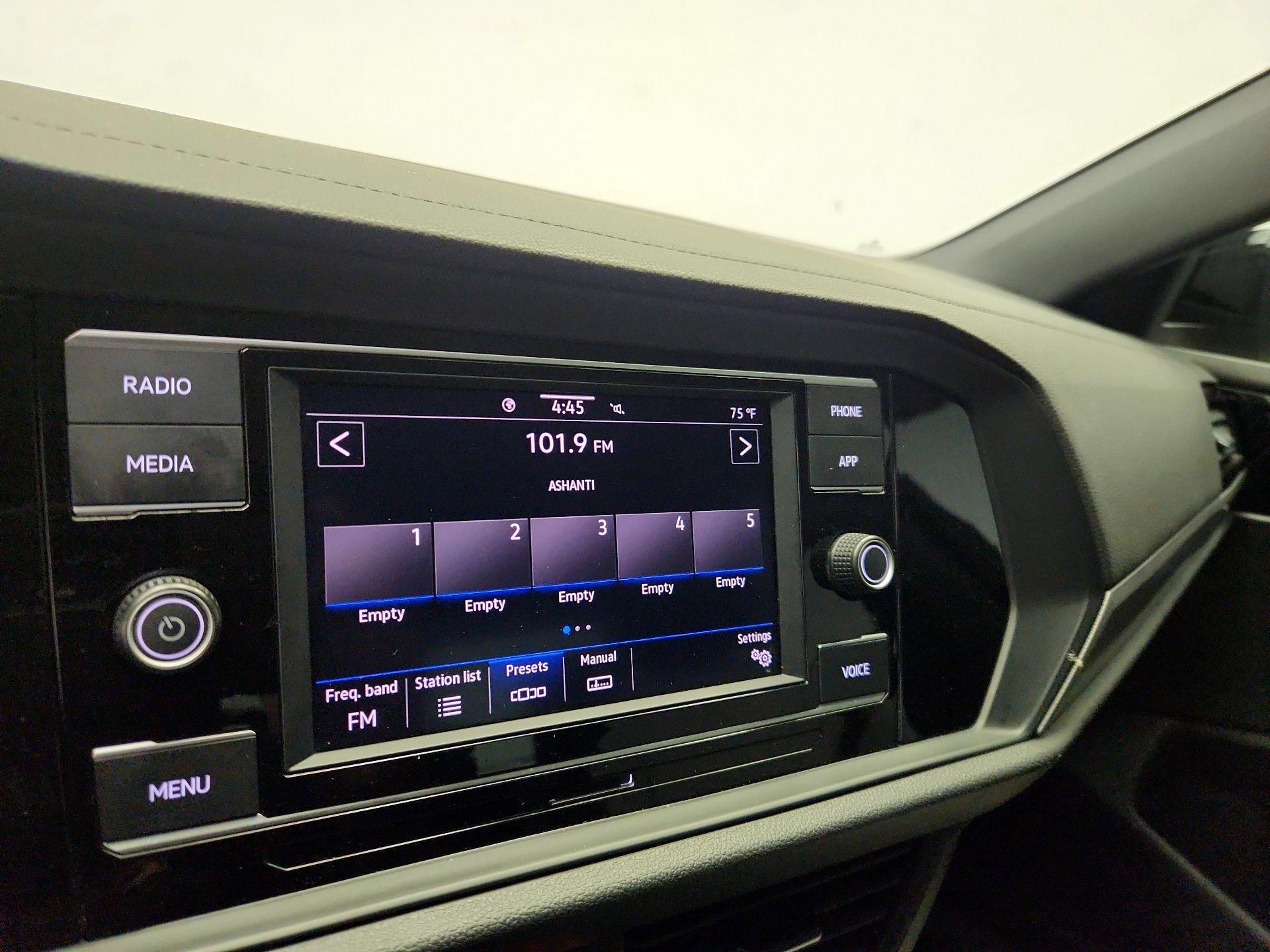 Thumbnail: 2021 Volkswagen Jetta - 15