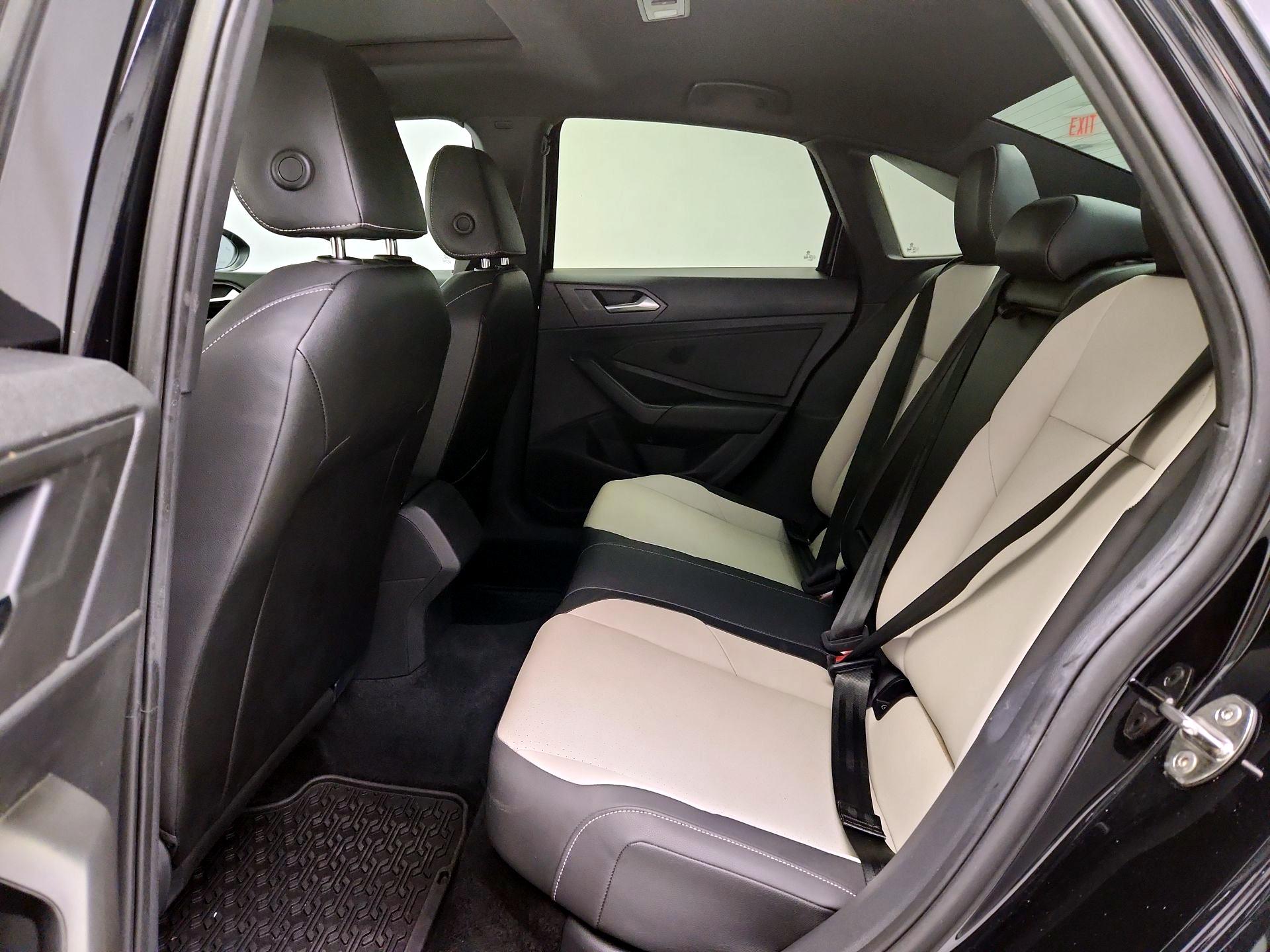 Thumbnail: 2021 Volkswagen Jetta - 20