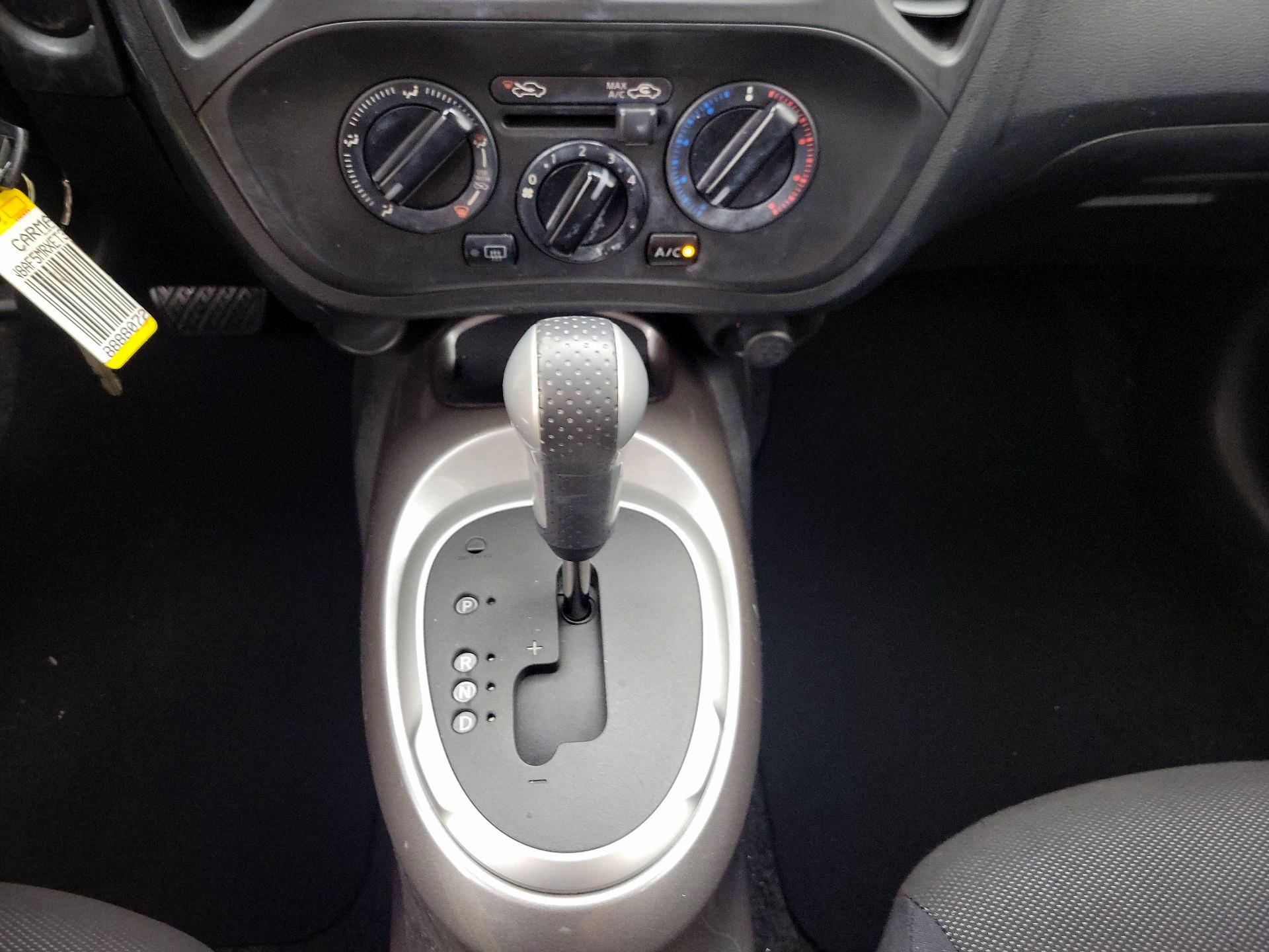 Thumbnail: 2014 Nissan Juke - 16