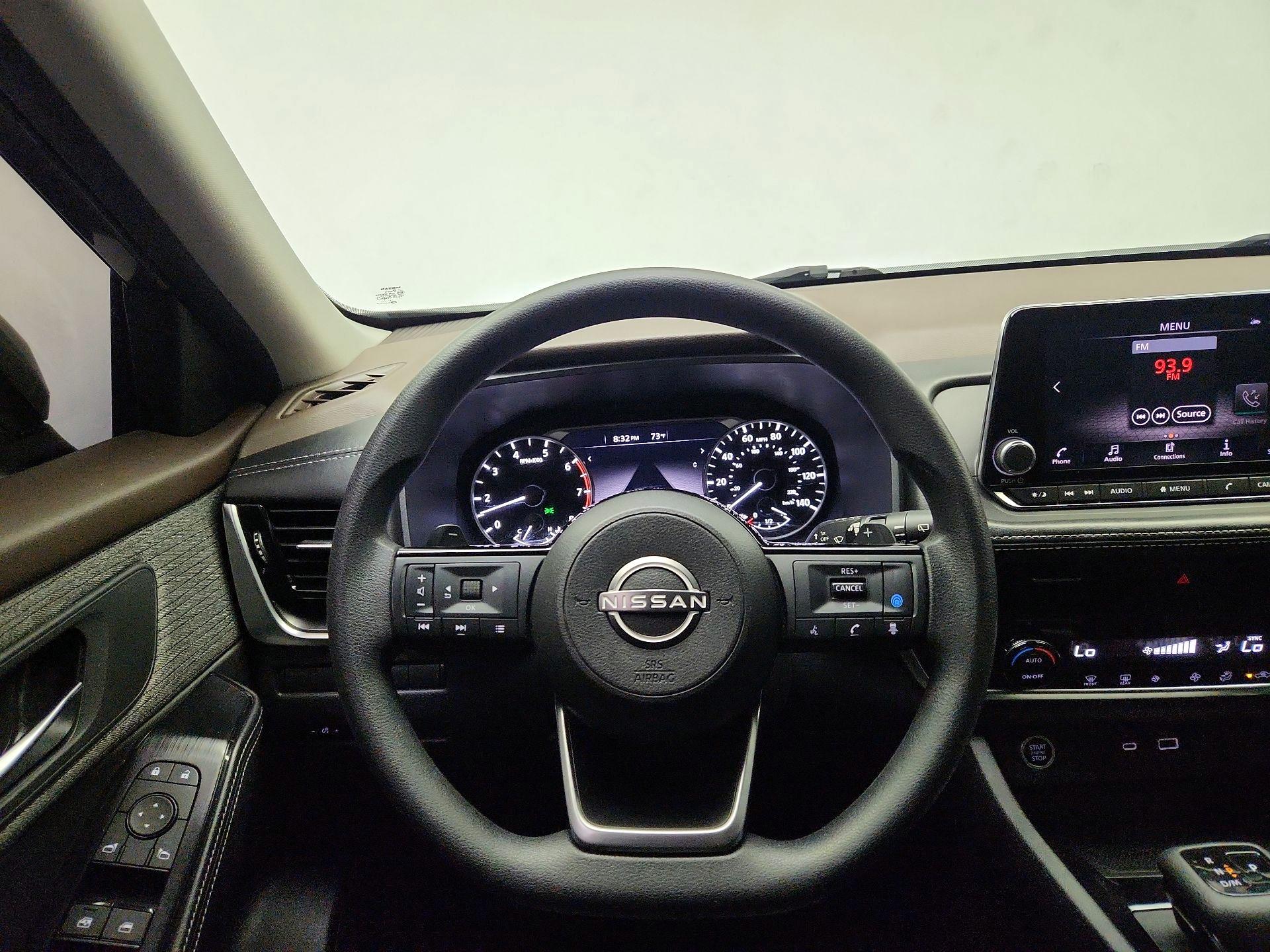 Thumbnail: 2023 Nissan Rogue - 10