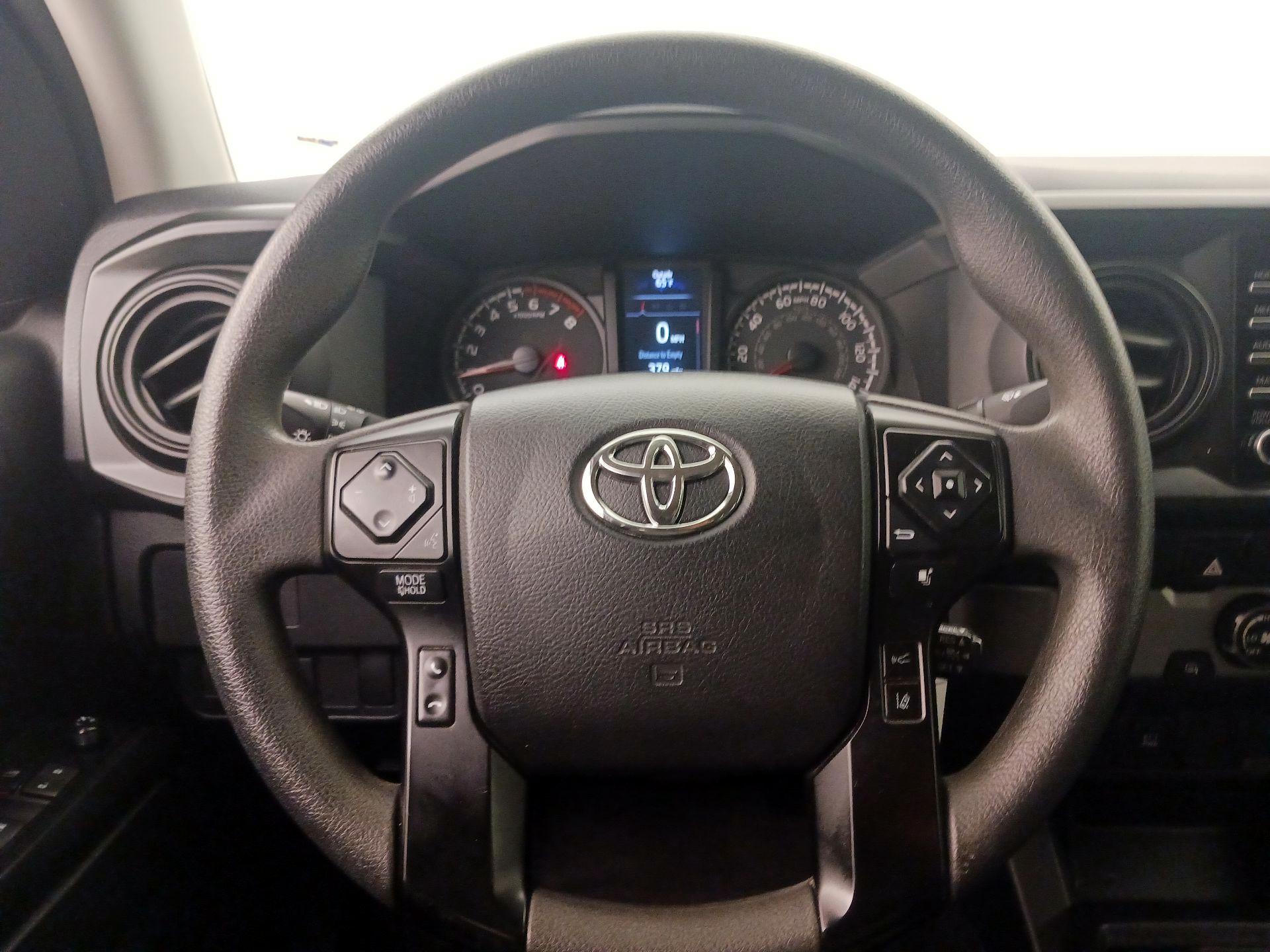 Thumbnail: 2021 Toyota Tacoma - 10