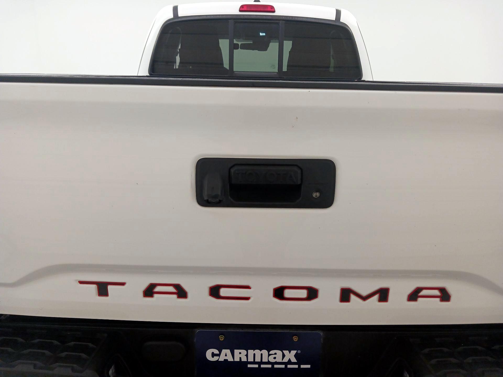 Thumbnail: 2021 Toyota Tacoma - 20