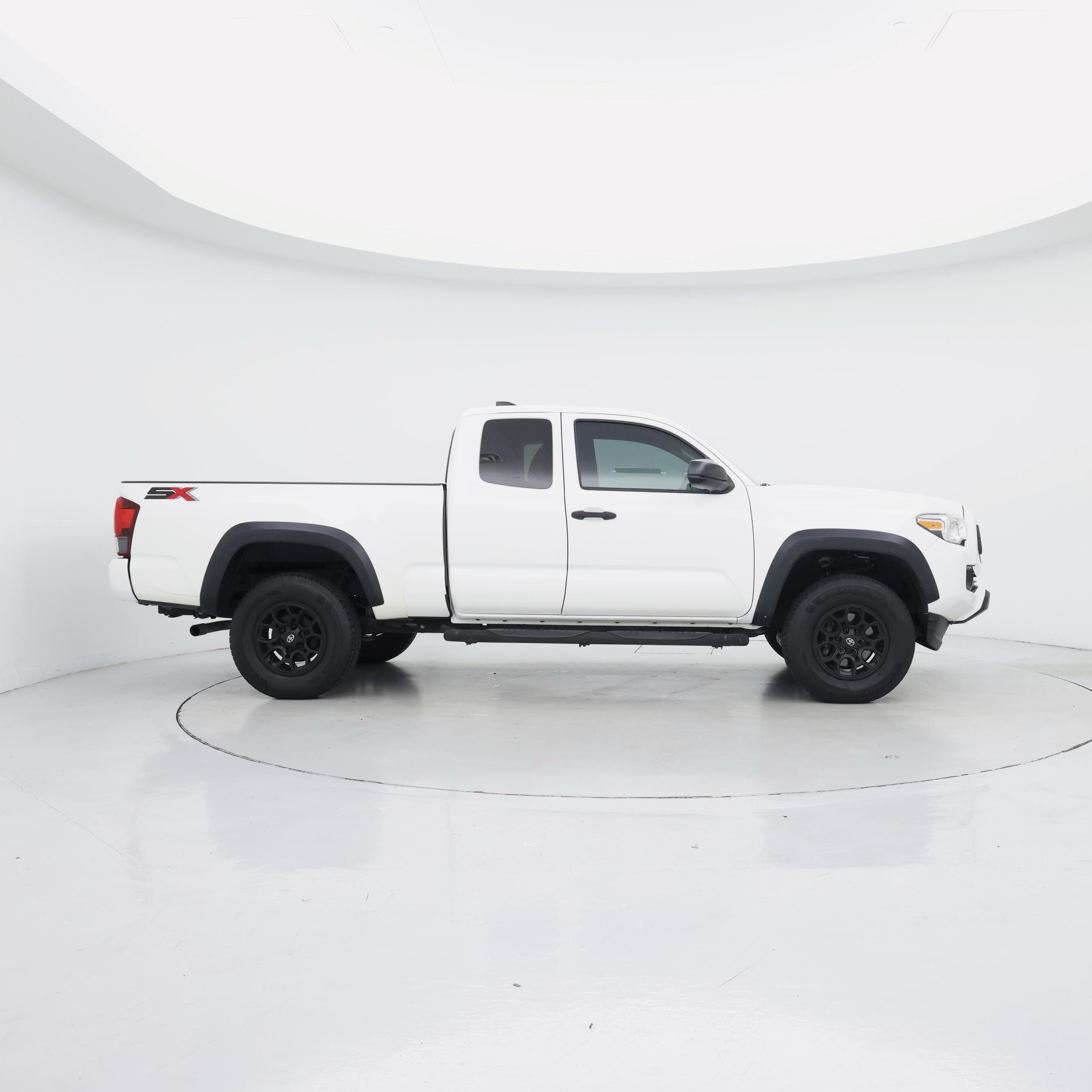 Thumbnail: 2021 Toyota Tacoma - 7