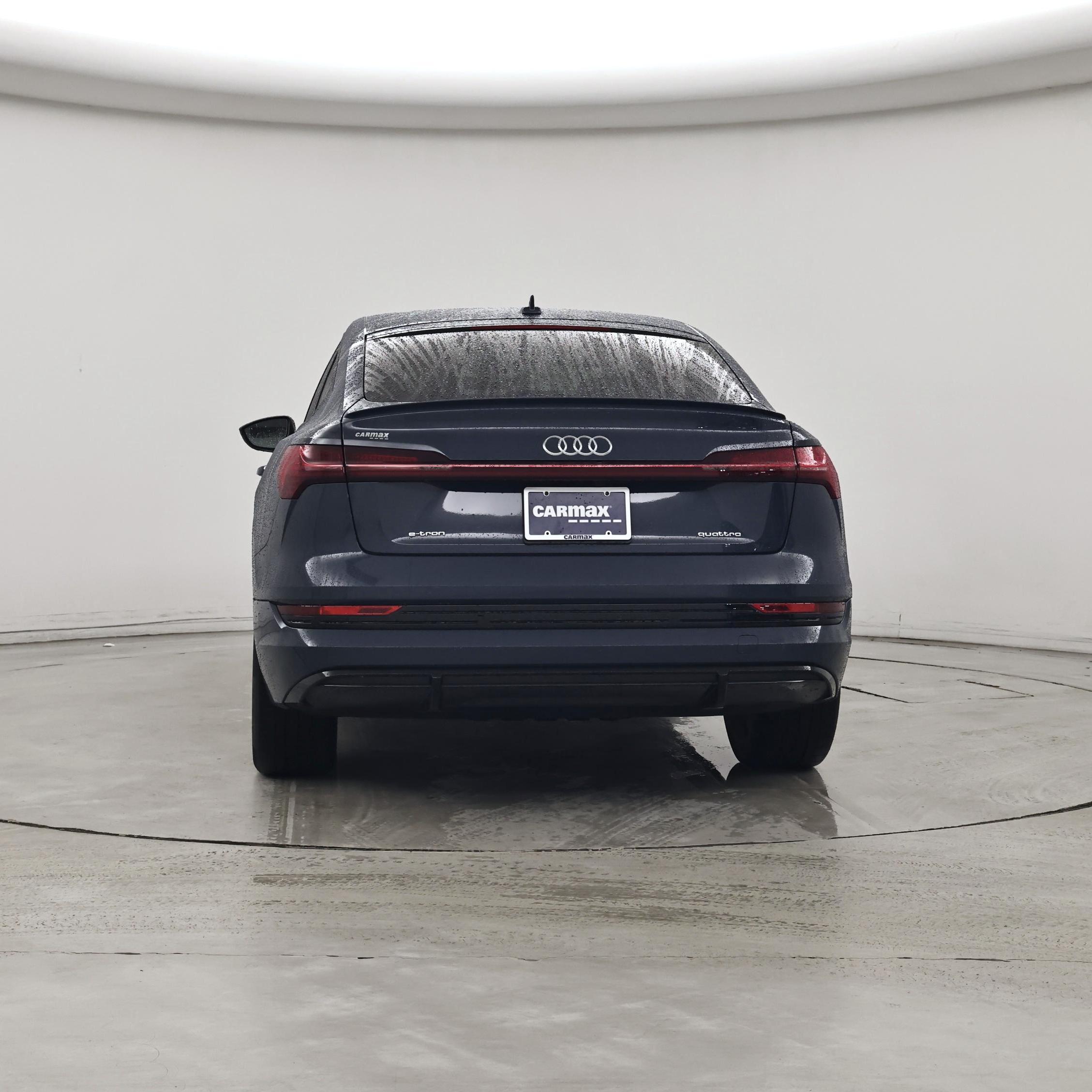Thumbnail: 2022 Audi e-tron S - 6