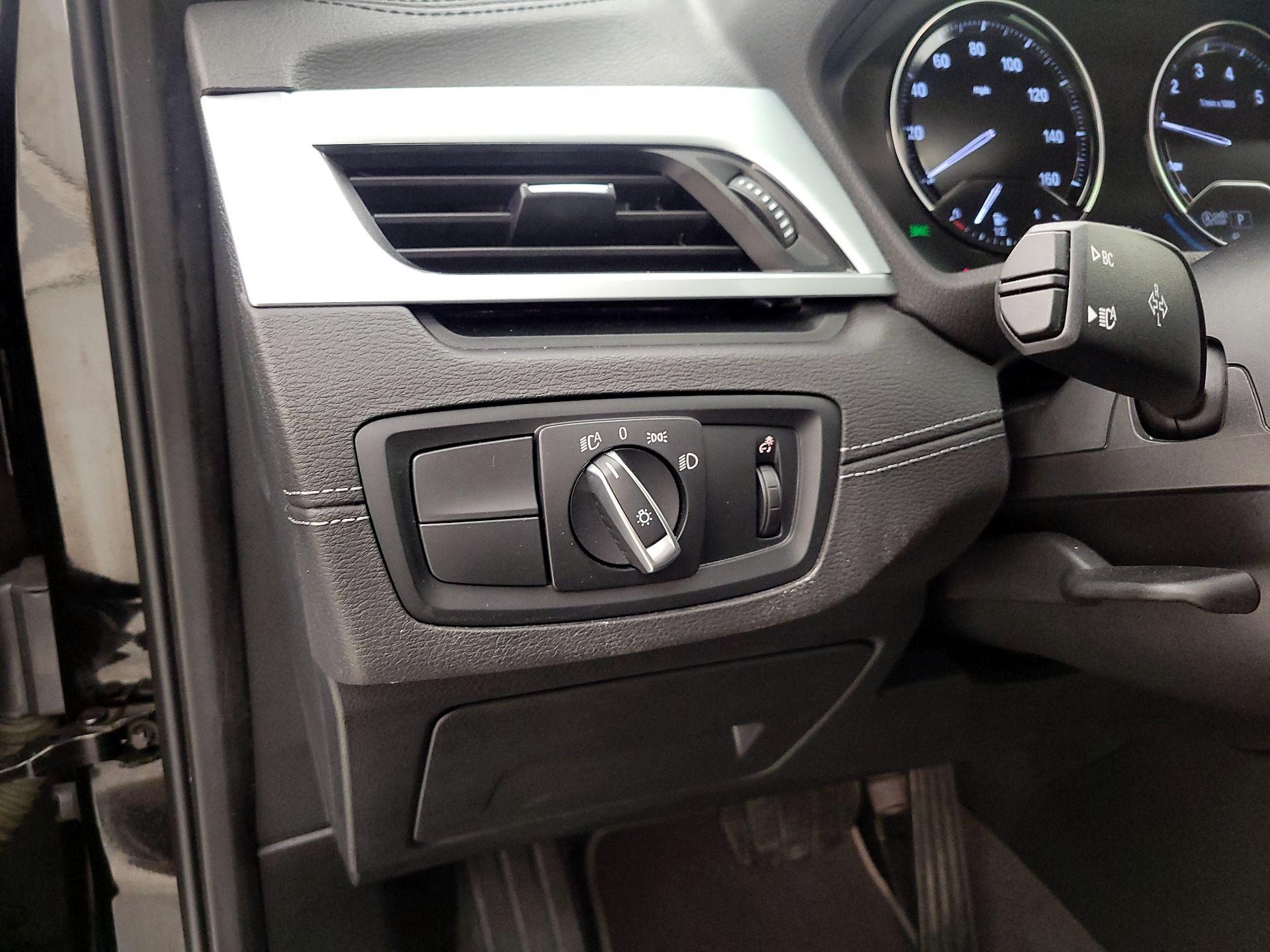 Thumbnail: 2021 BMW X1 - 13