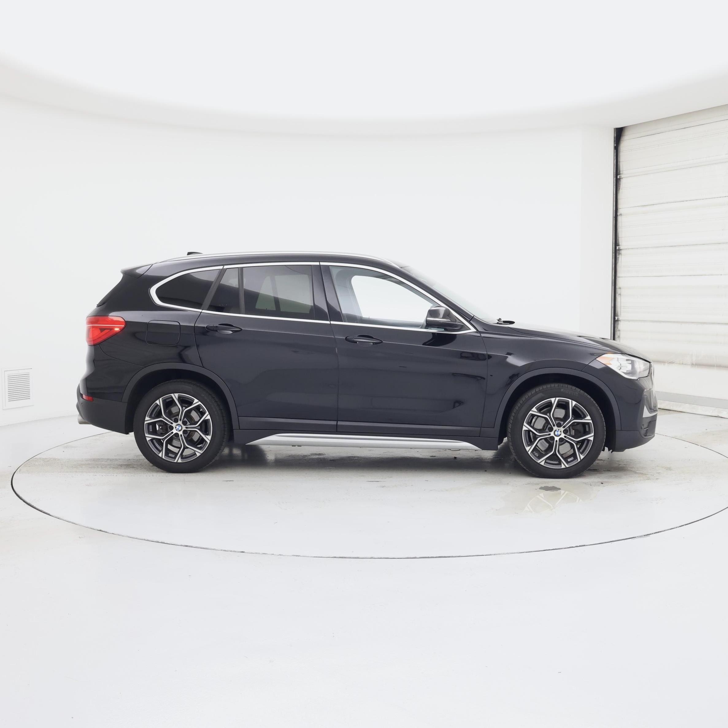 Thumbnail: 2021 BMW X1 - 7