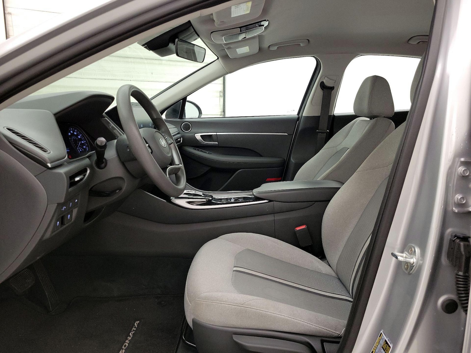 2021 Hyundai Sonata SE - Photo 12