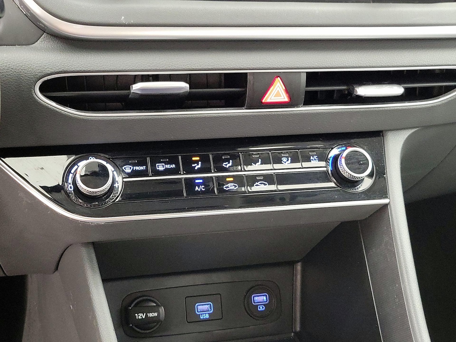 2021 Hyundai Sonata SE - Photo 17