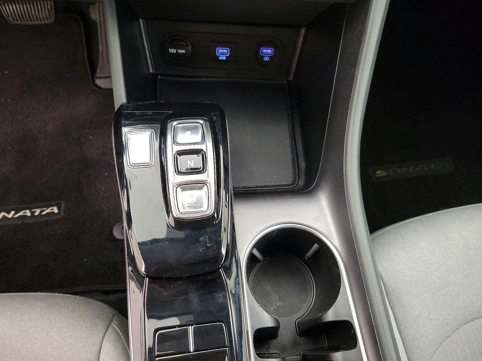 2021 Hyundai Sonata SE - Photo 18
