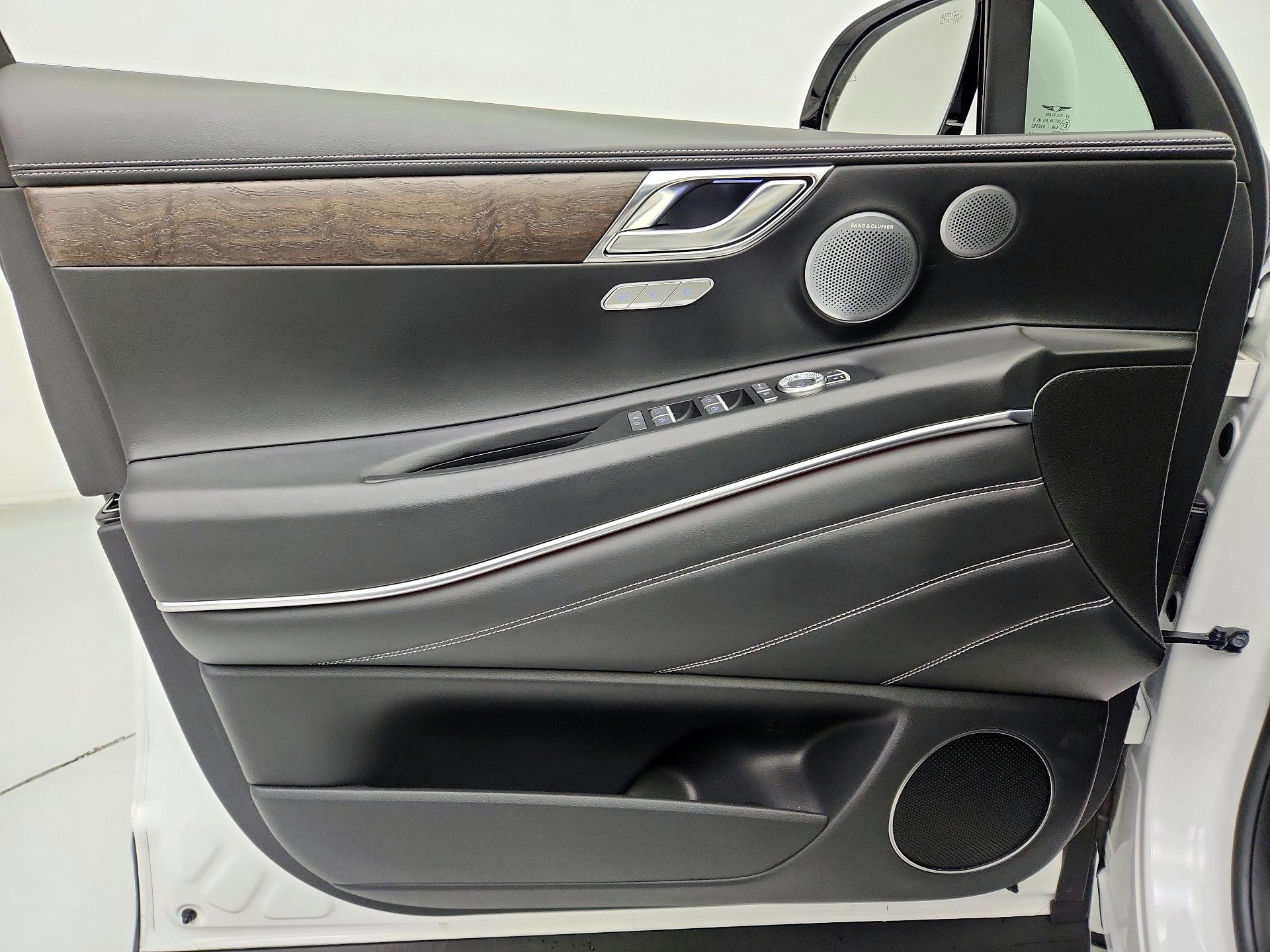 Thumbnail: 2025 Genesis GV80 - 12