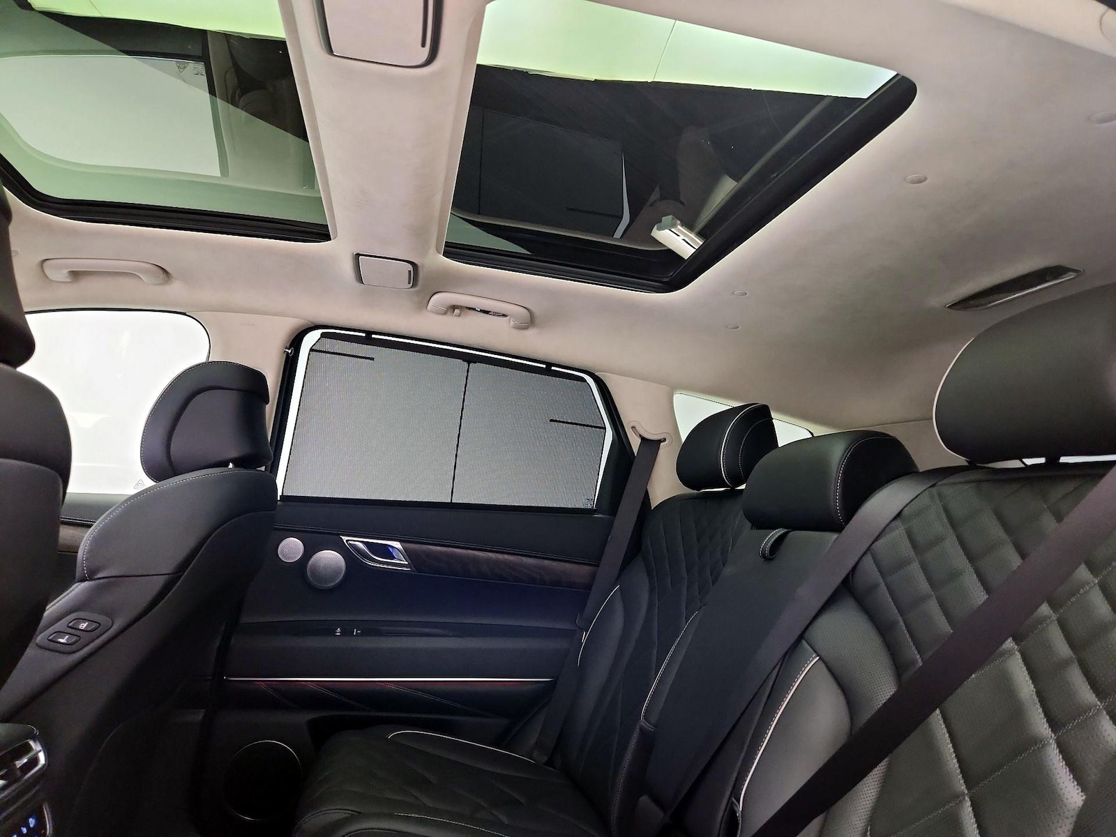 2025 GENESIS GV80 Prestige - Photo 25